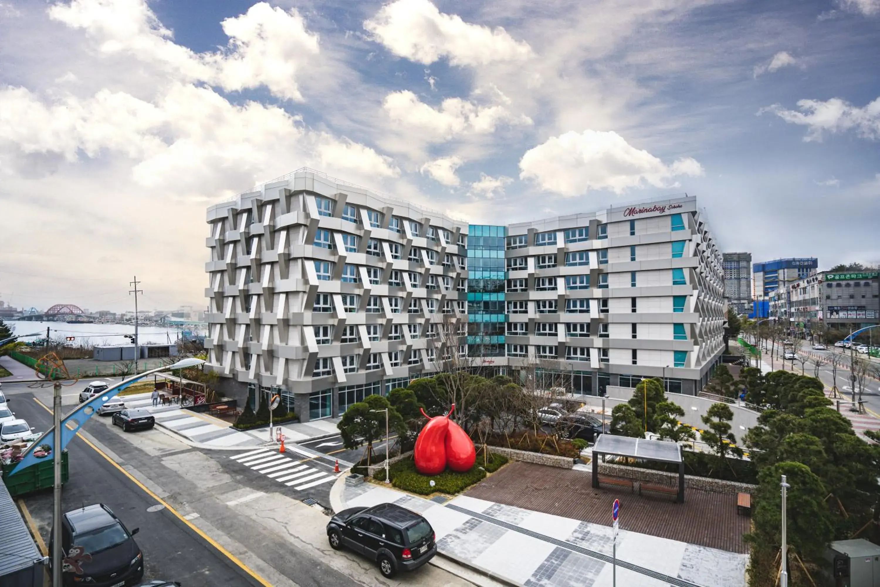 Property building in Marinabay Sokcho Property building in Marinabay Sokcho