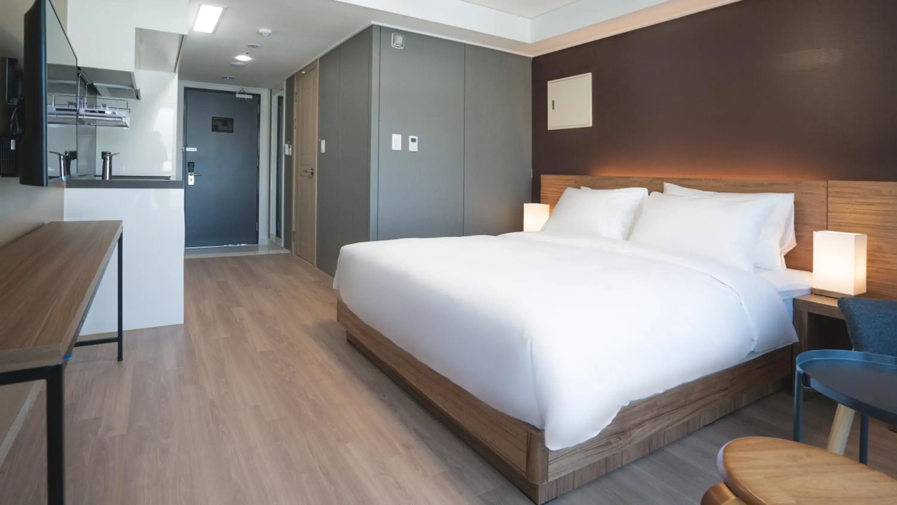 Bed in Marinabay Sokcho Bed in Marinabay Sokcho