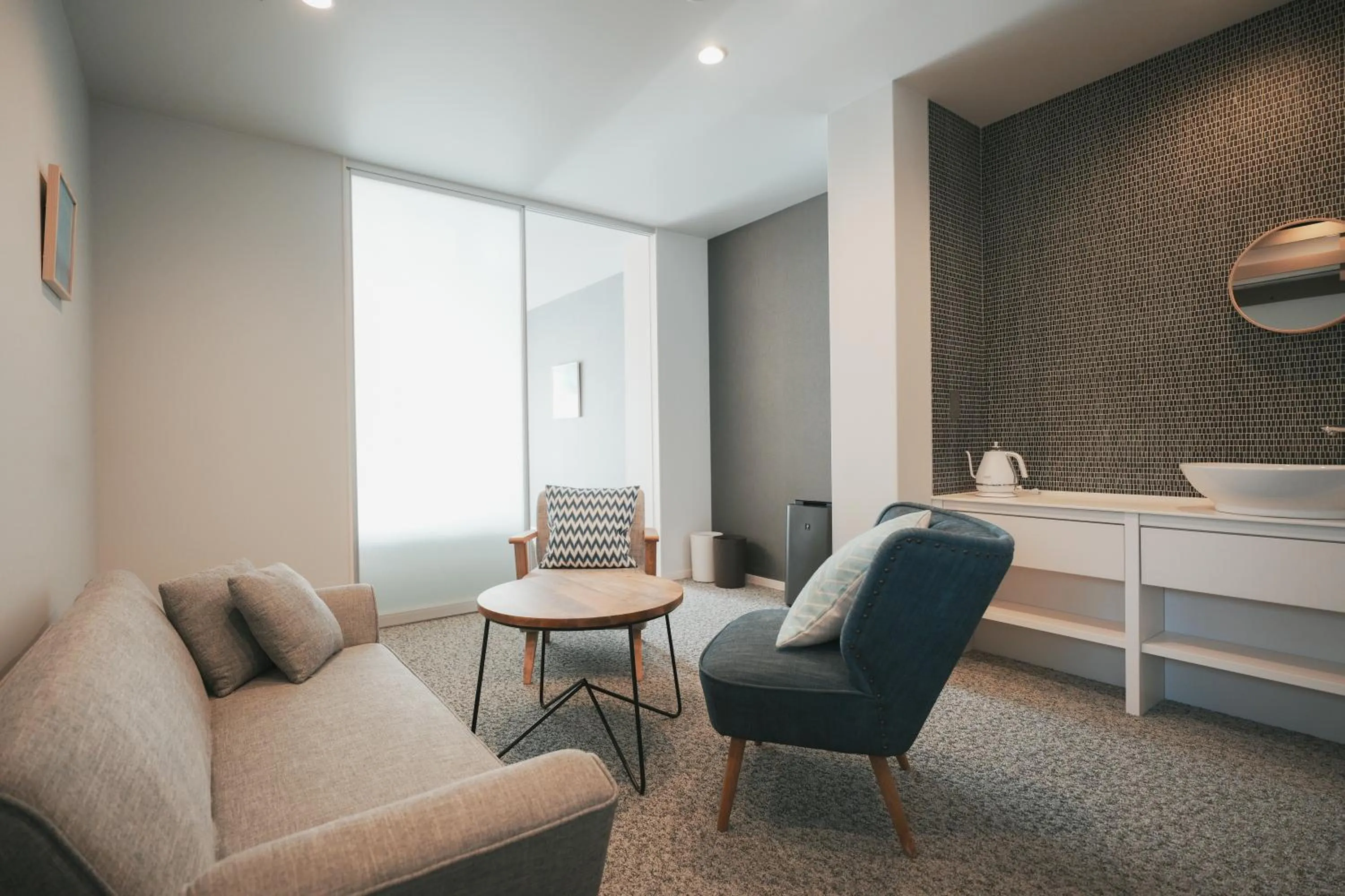 Living room in LAZULI Hiroshima Hotel and Lounge