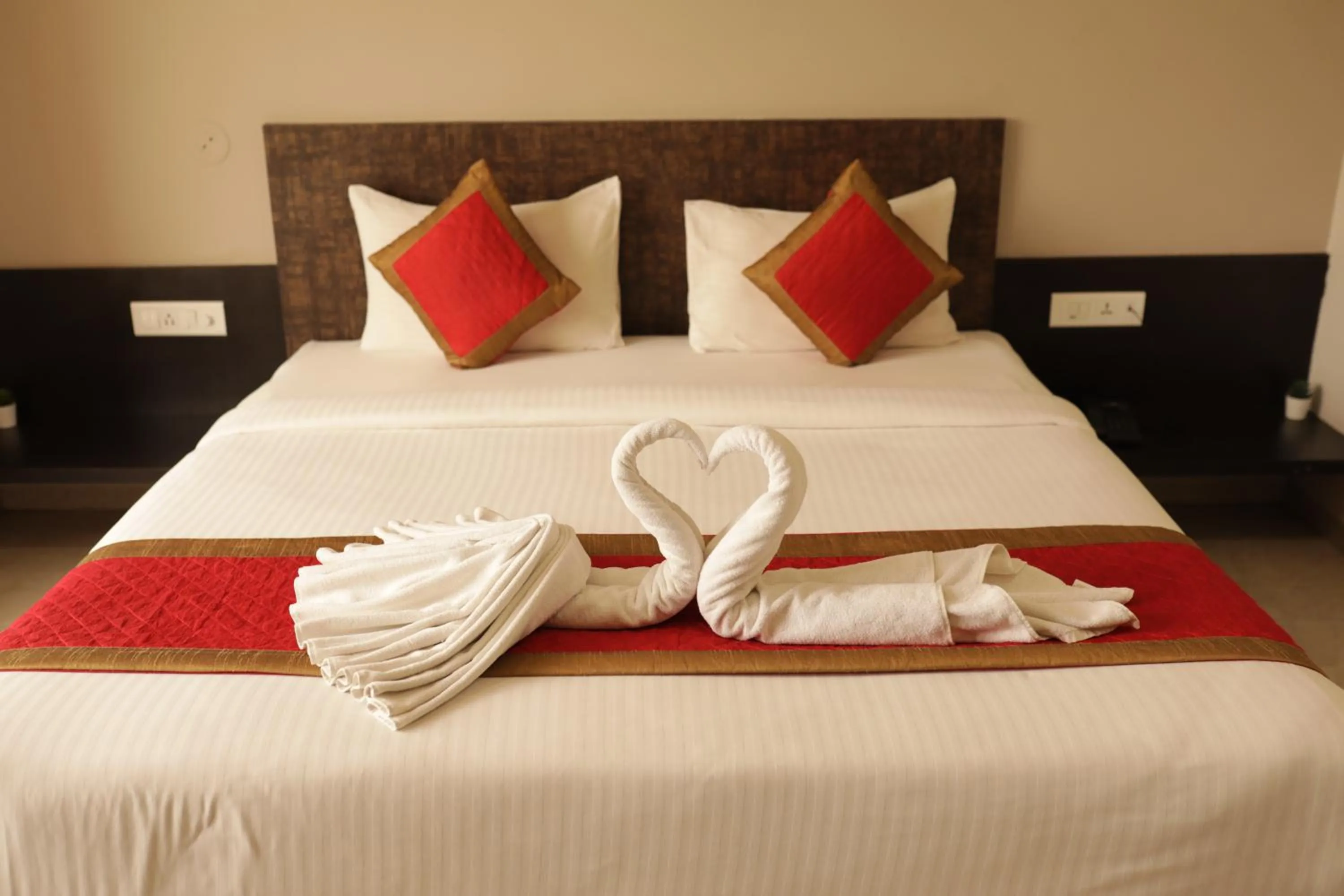 Bed in Hotel Rahul Palace Belgaum