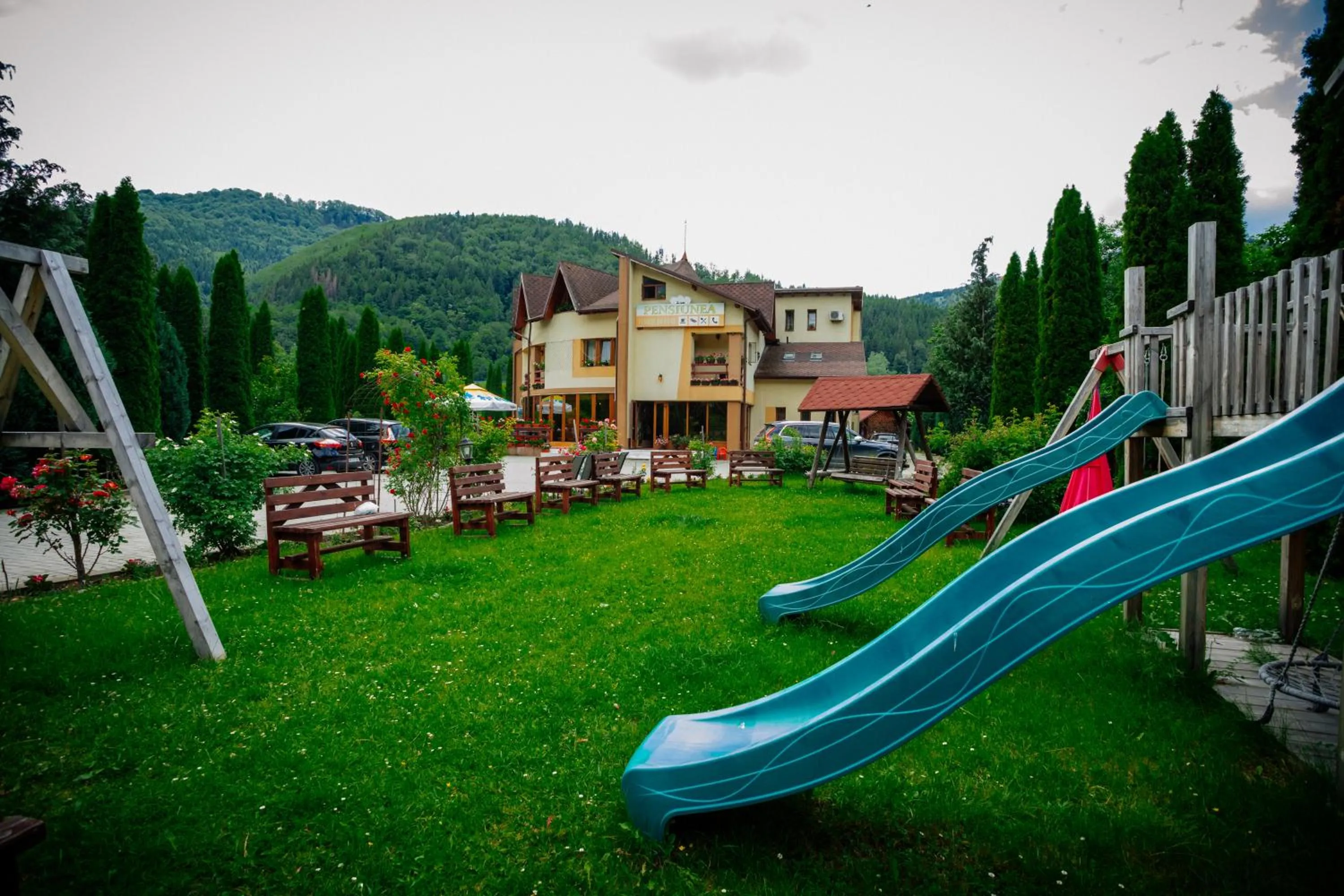 Property building in Pensiunea Floare de Colţ