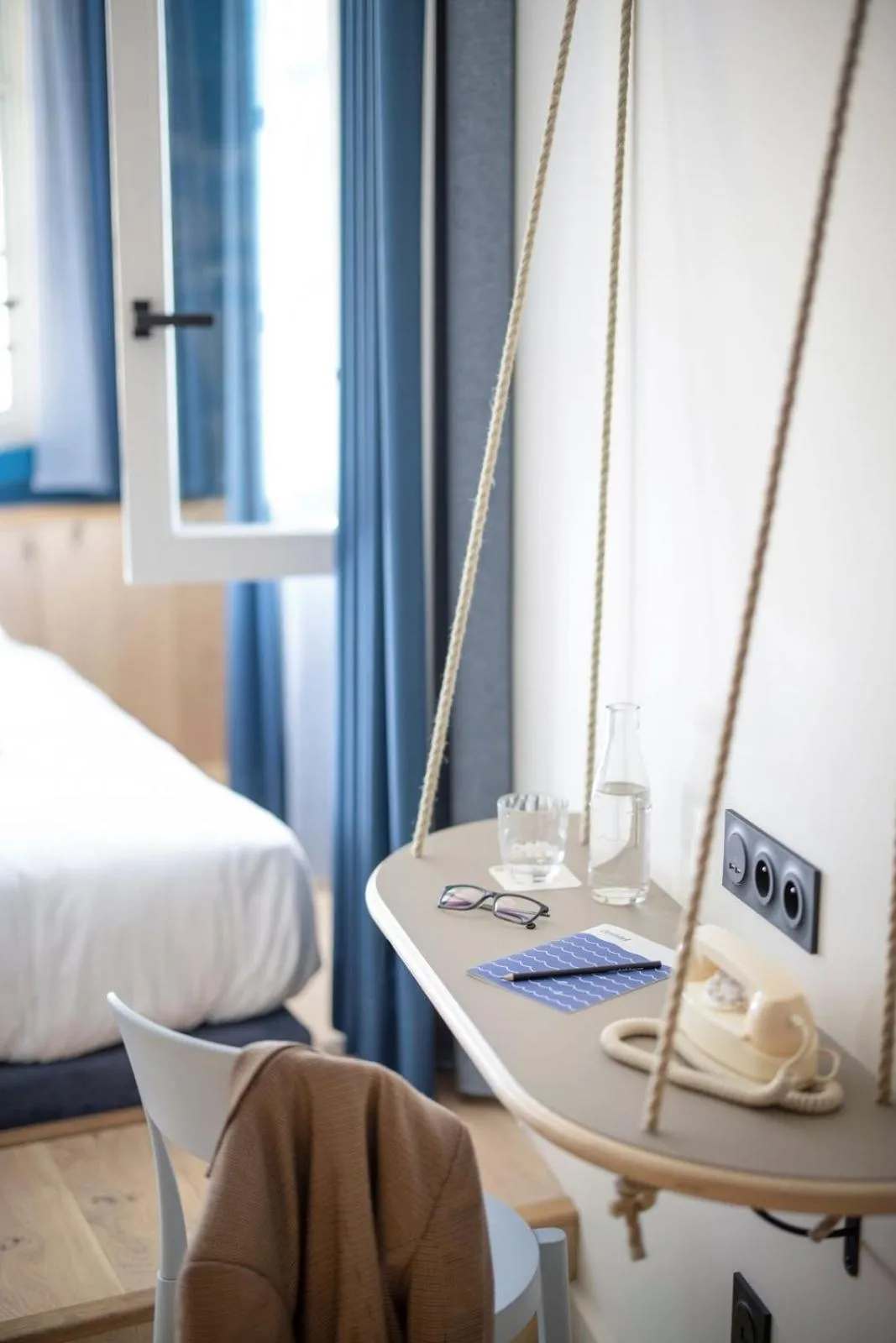 Bedroom, Bed in L'Eautel Toulon Centre Port