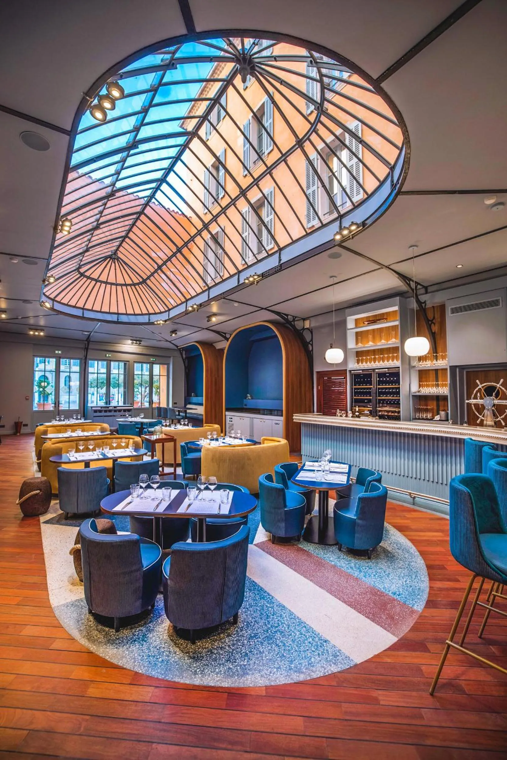 Restaurant/places to eat in L'Eautel Toulon Centre Port