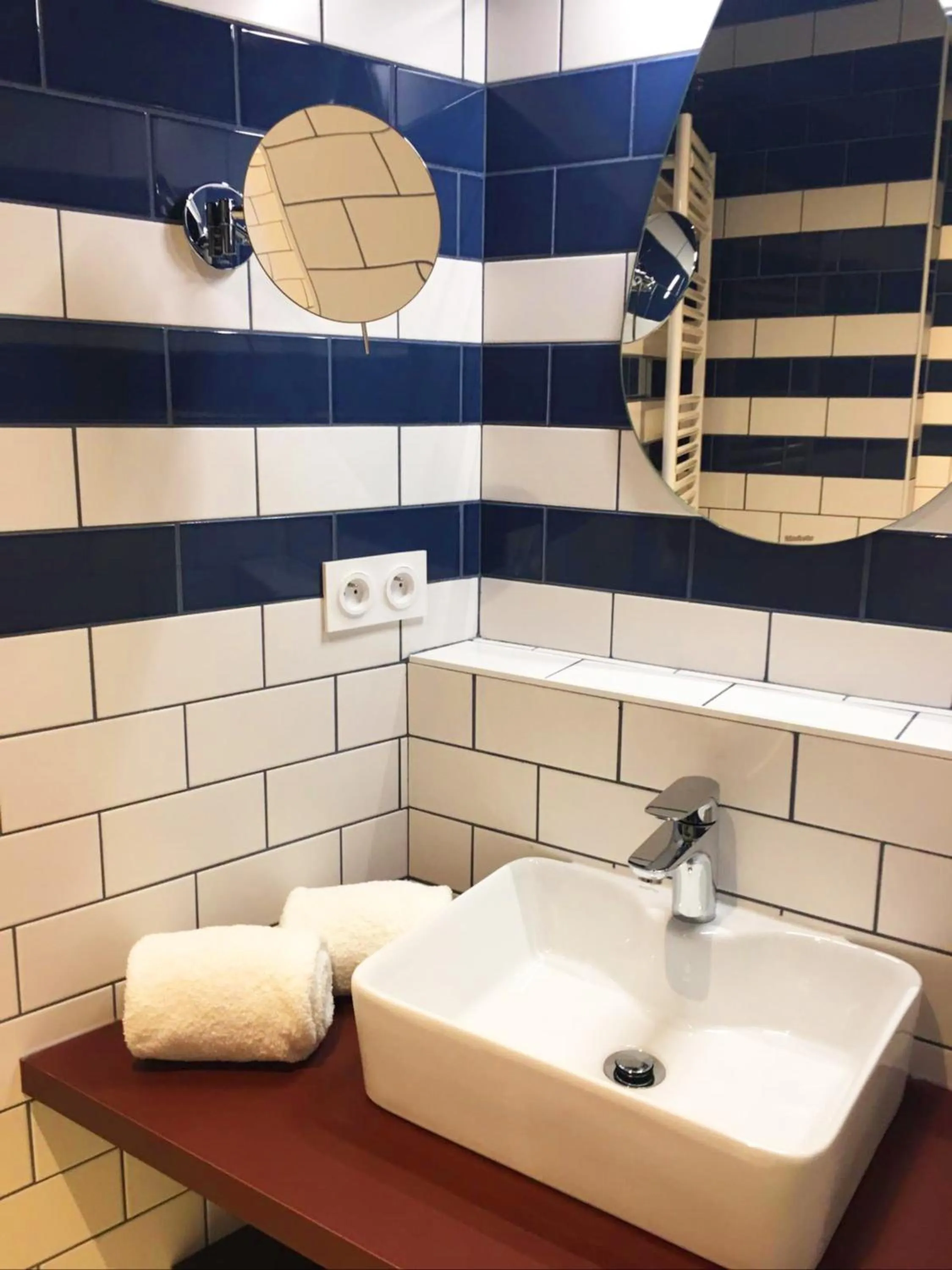 Bathroom in L'Eautel Toulon Centre Port