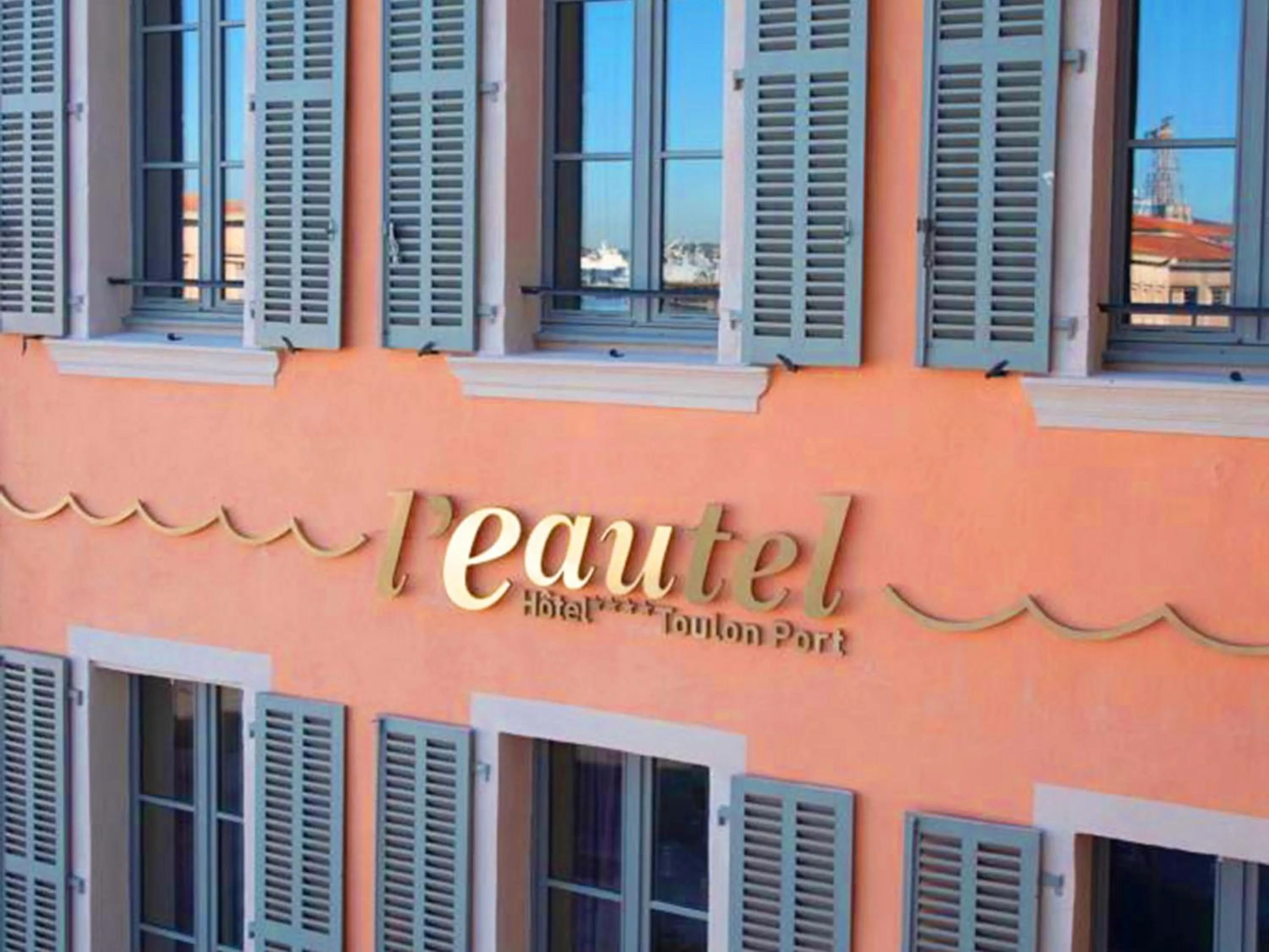 Property logo or sign in L'Eautel Toulon Centre Port