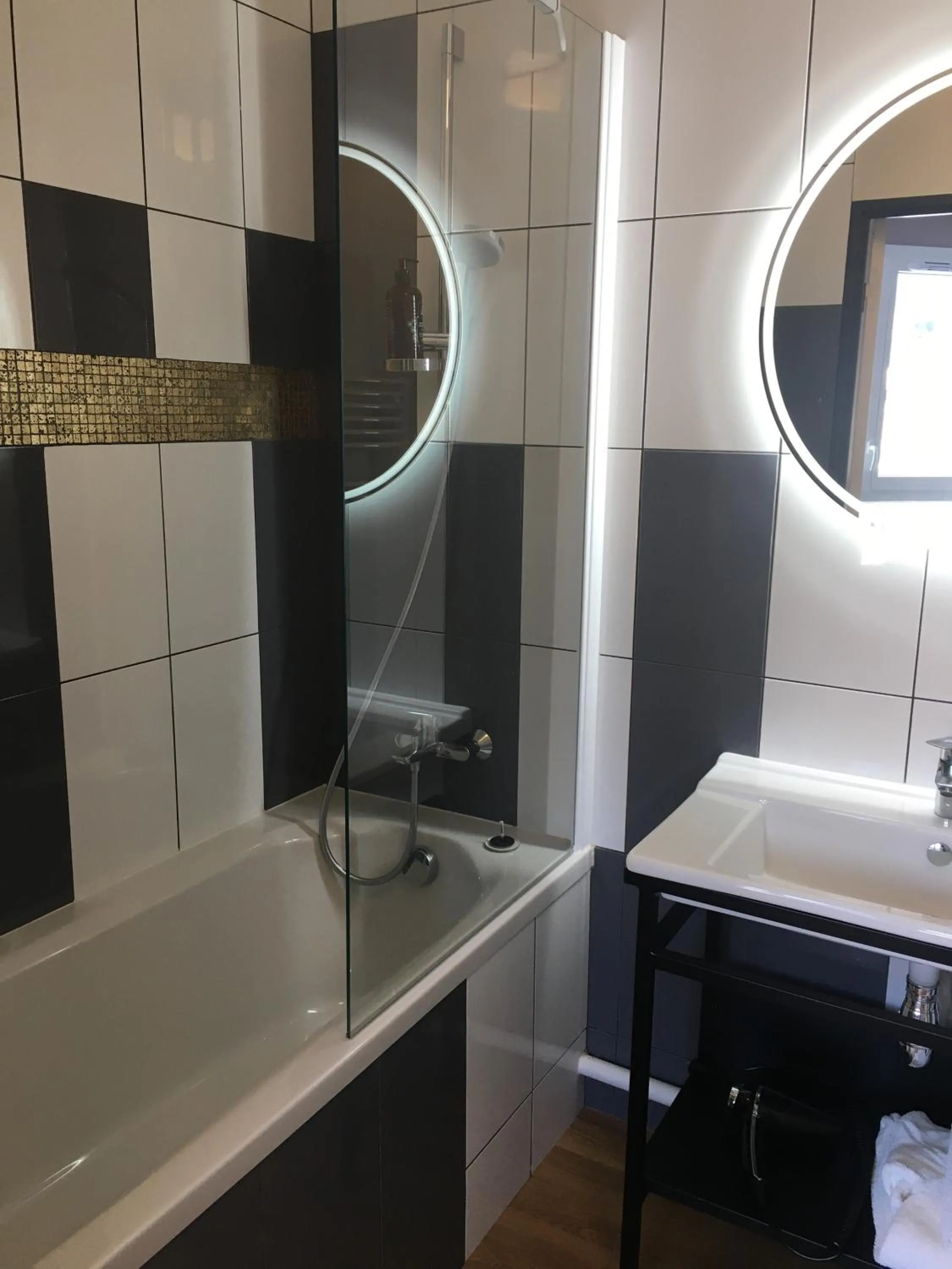 Bathroom in Résidence-Aïga Resort thermal & spa