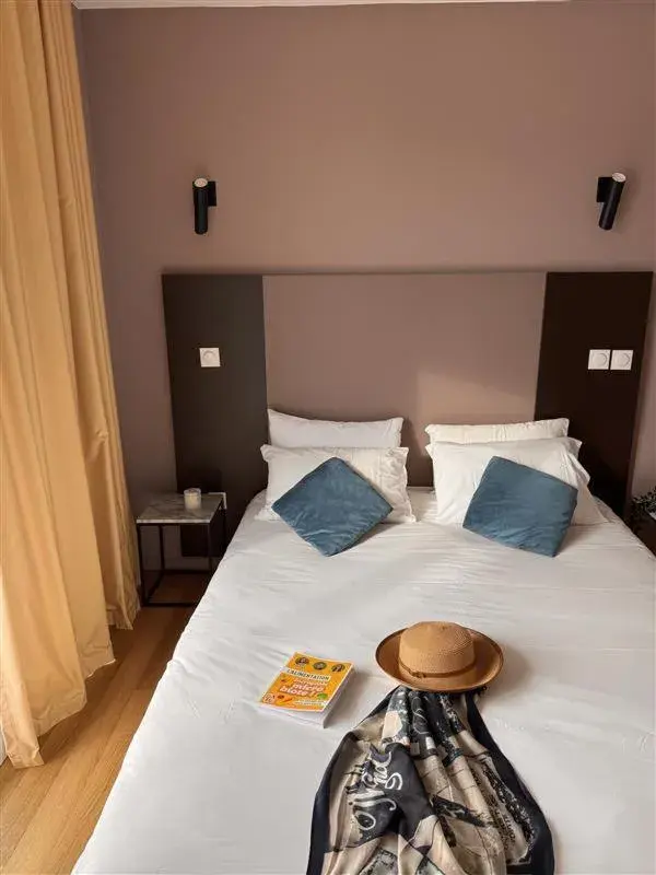 Bedroom, Bed in Résidence-Aïga Resort thermal & spa Bedroom, Bed in Résidence-Aïga Resort thermal & spa