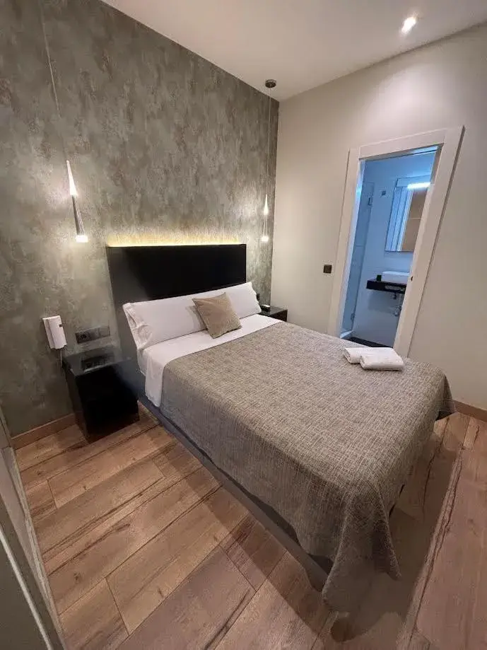 Economy Double Room without Window in DAOS Suites & Terrace Marbella Economy Double Room without Window in DAOS Suites & Terrace Marbella