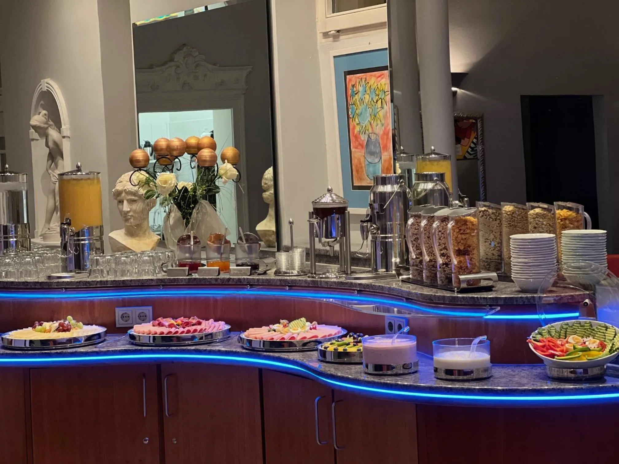 The KRAL - Business Hotel & Serviced Apartments