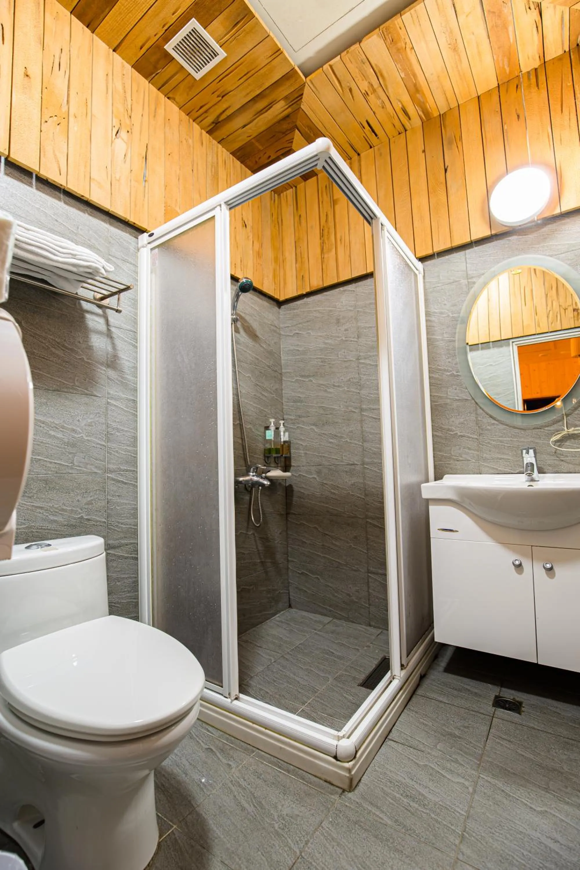 Dragon Manor Resort