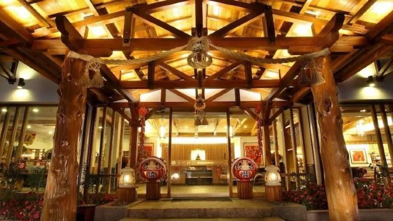 Property building in Dragon Manor Resort