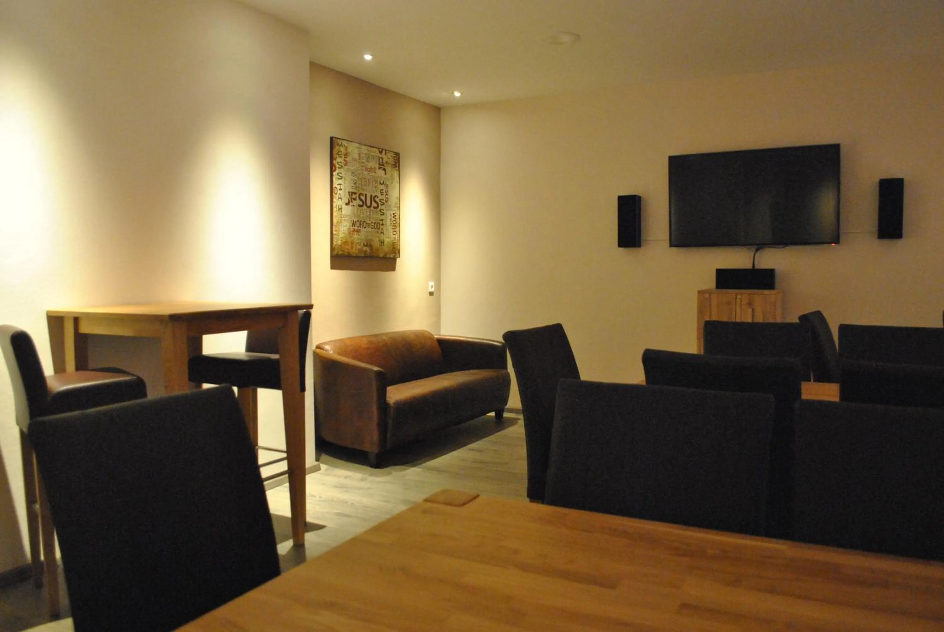 Communal lounge/ TV room in Flambacher Mühle