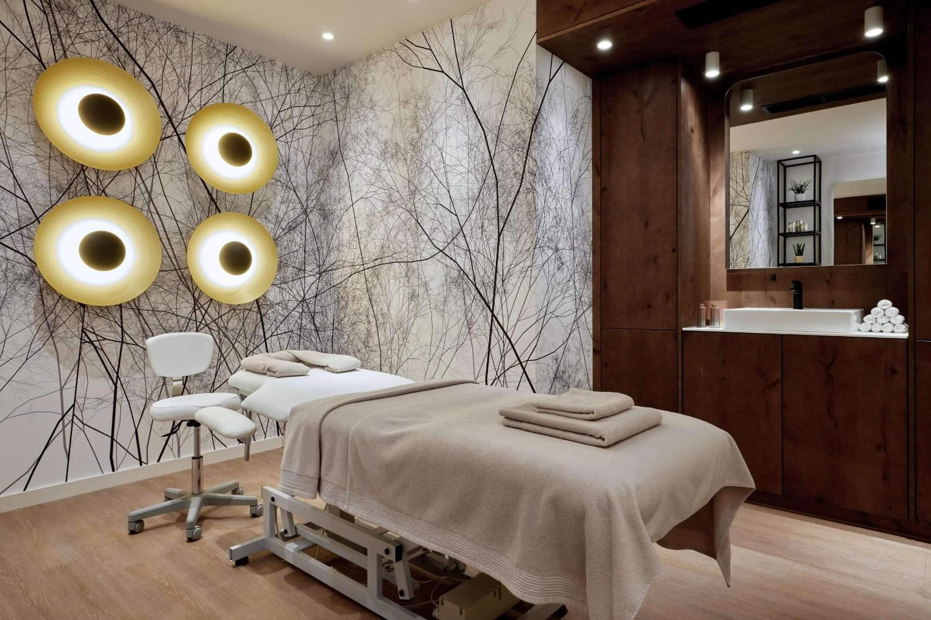 Spa and wellness centre/facilities in Basel Marriott Hotel