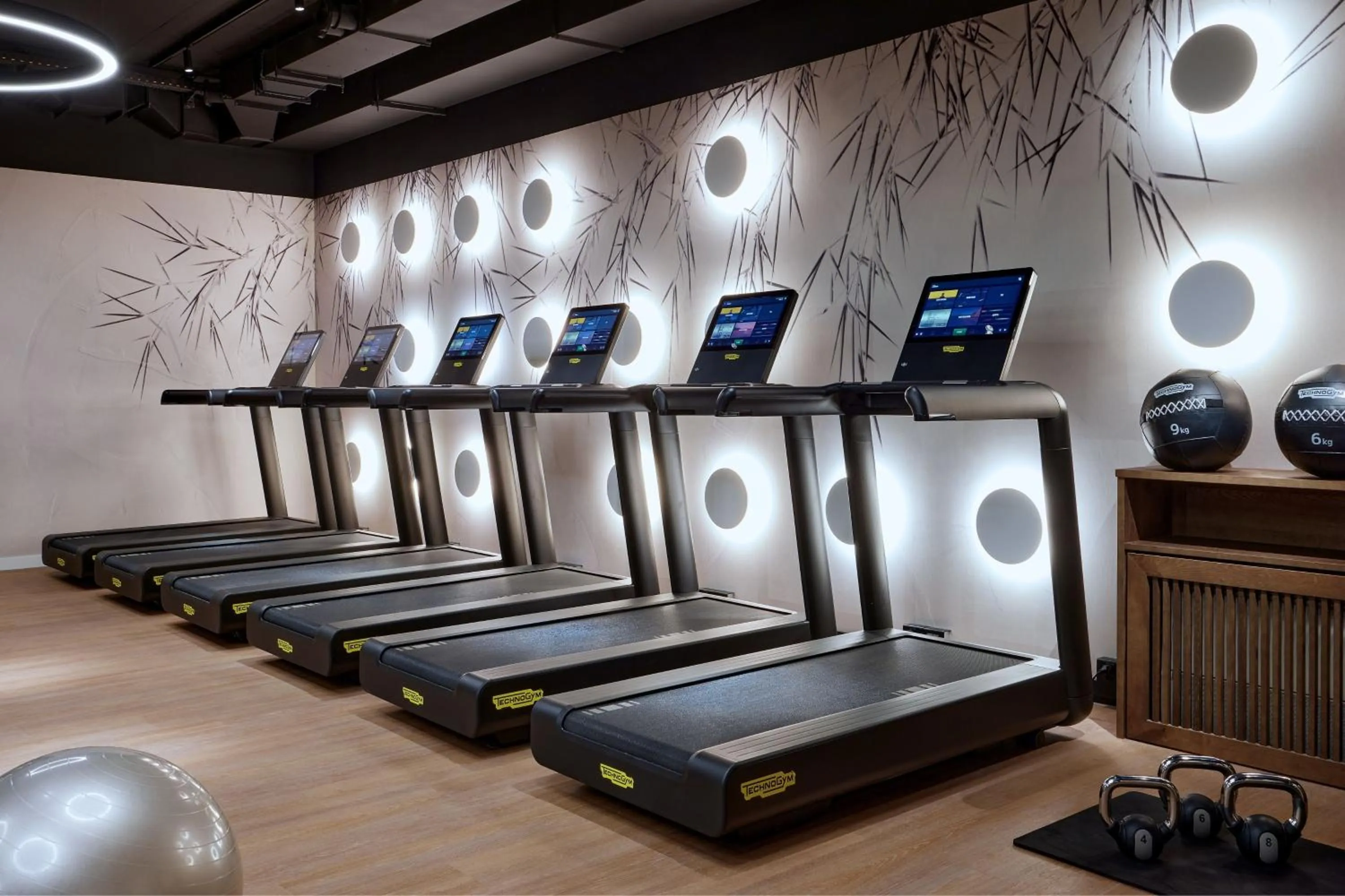 Fitness centre/facilities in Basel Marriott Hotel
