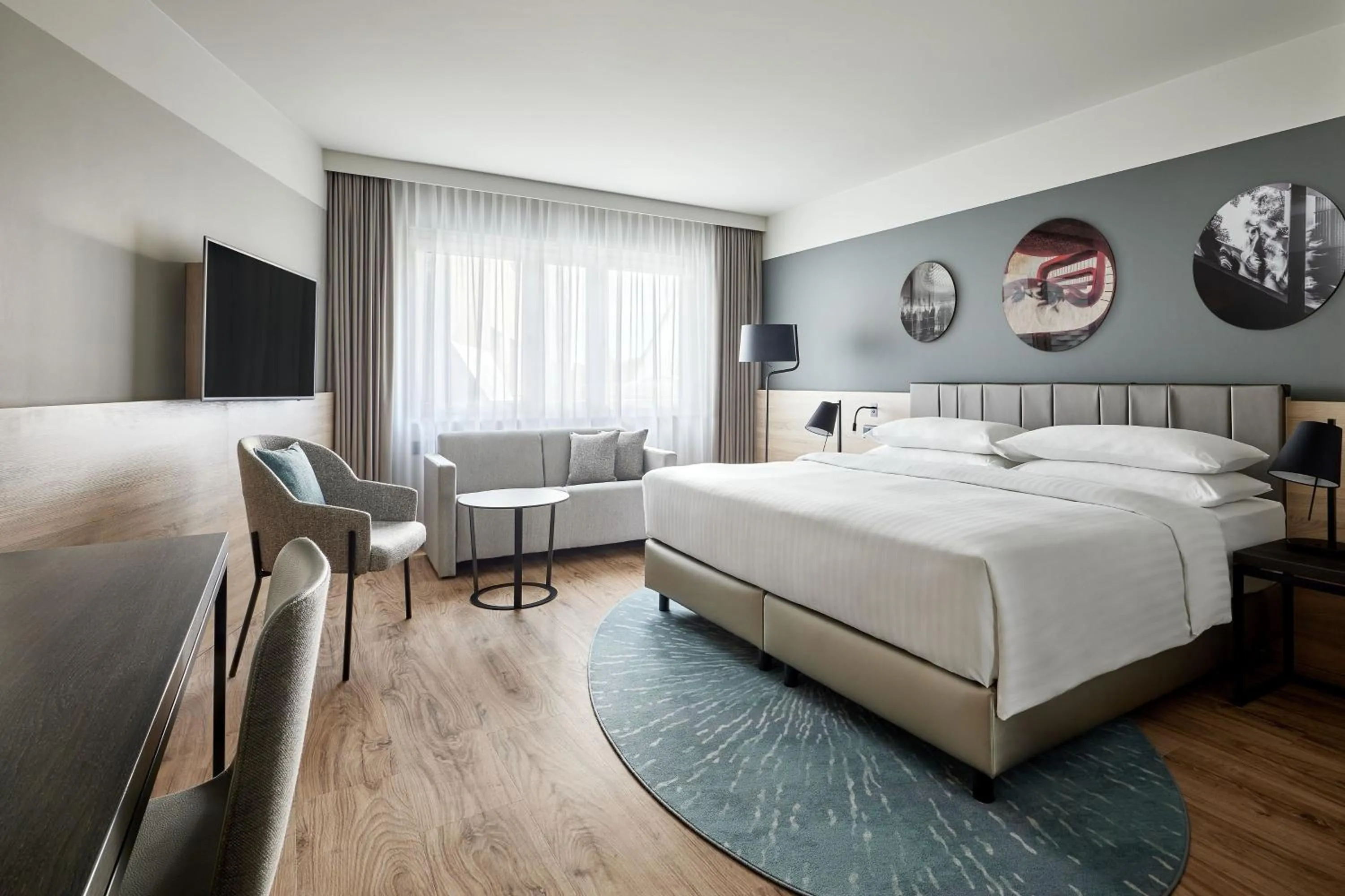 Bedroom, Bed in Basel Marriott Hotel