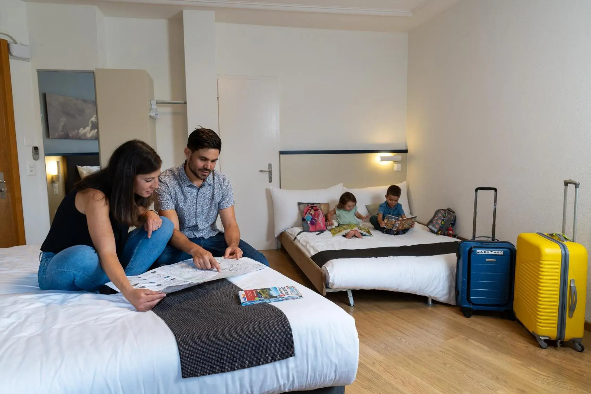 Photo of the whole room, Bed in Hotel Bristol Zurich Photo of the whole room, Bed in Hotel Bristol Zurich