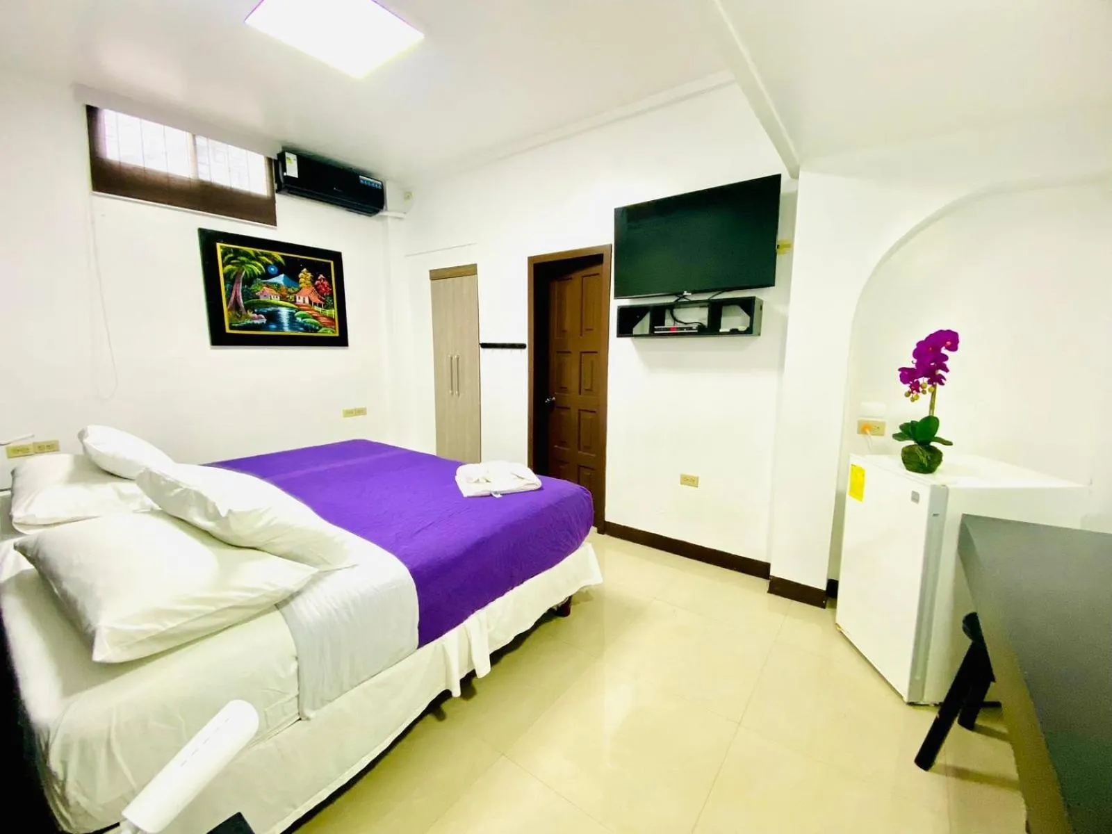 Photo of the whole room, Bed in Hotel Los Algarrobos