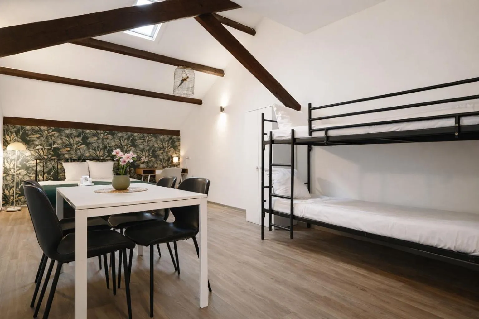 Bed in King's Inn City Hostel Alkmaar