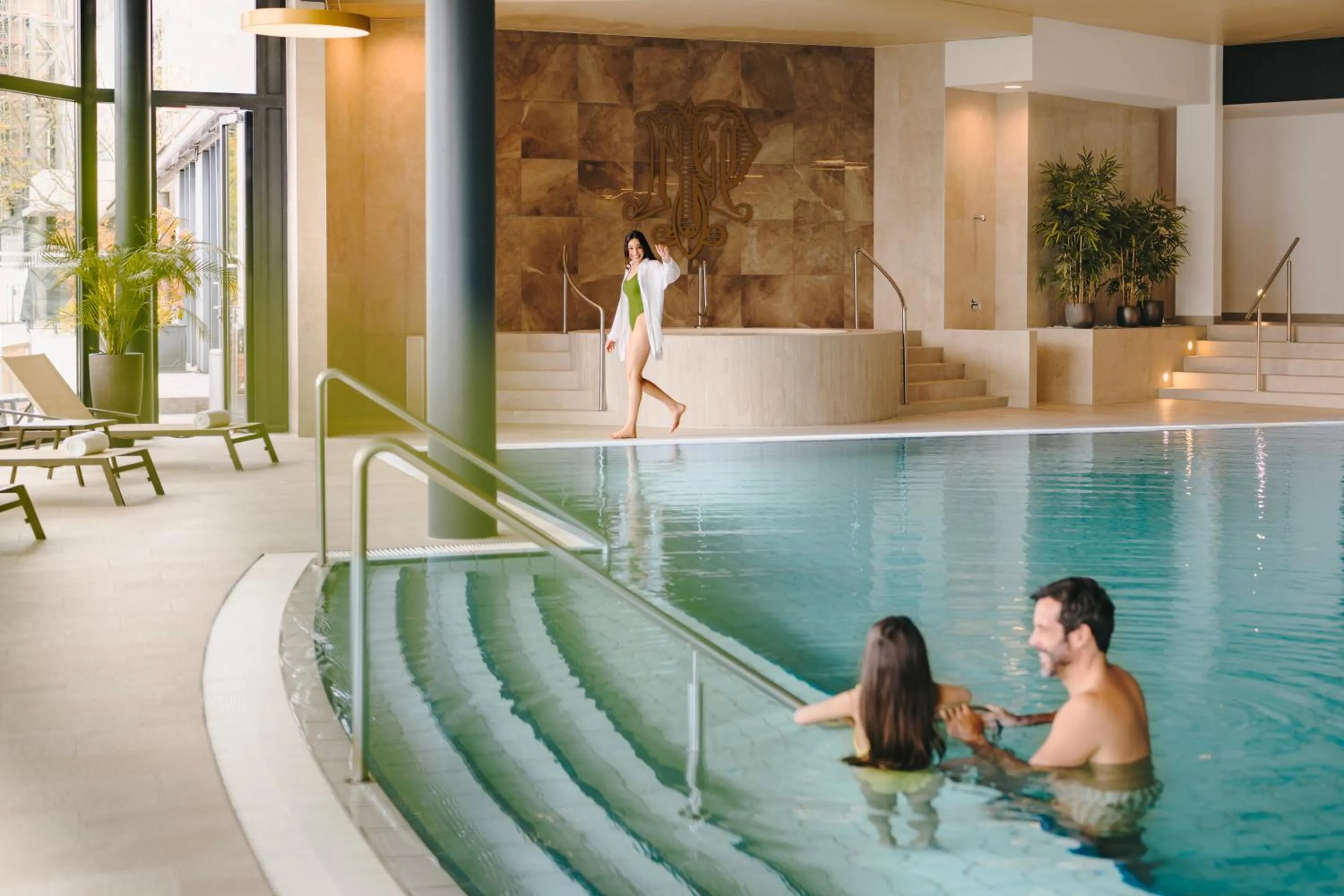 Swimming pool in Fairmont Le Montreux Palace