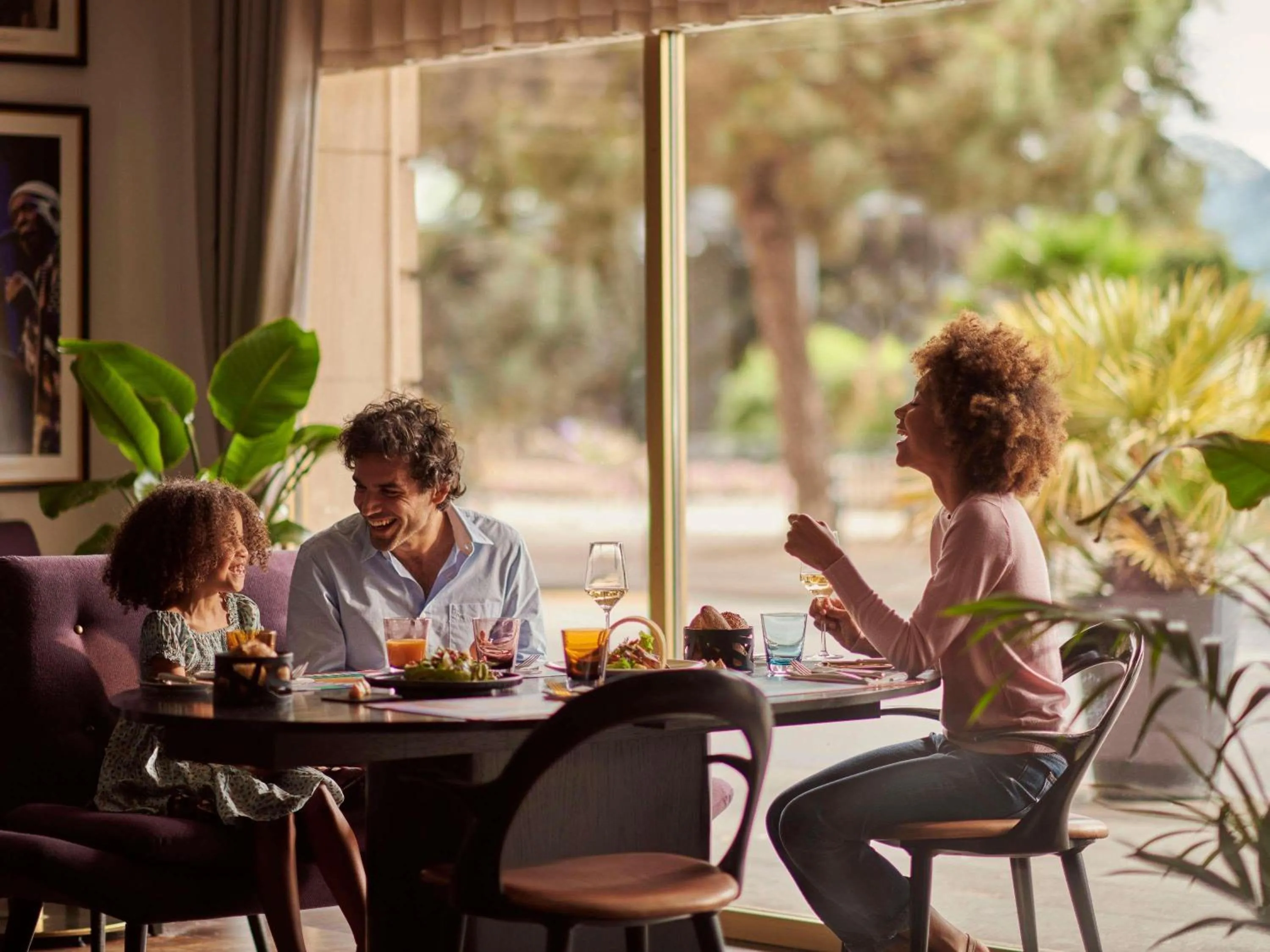 Restaurant/places to eat in Fairmont Le Montreux Palace