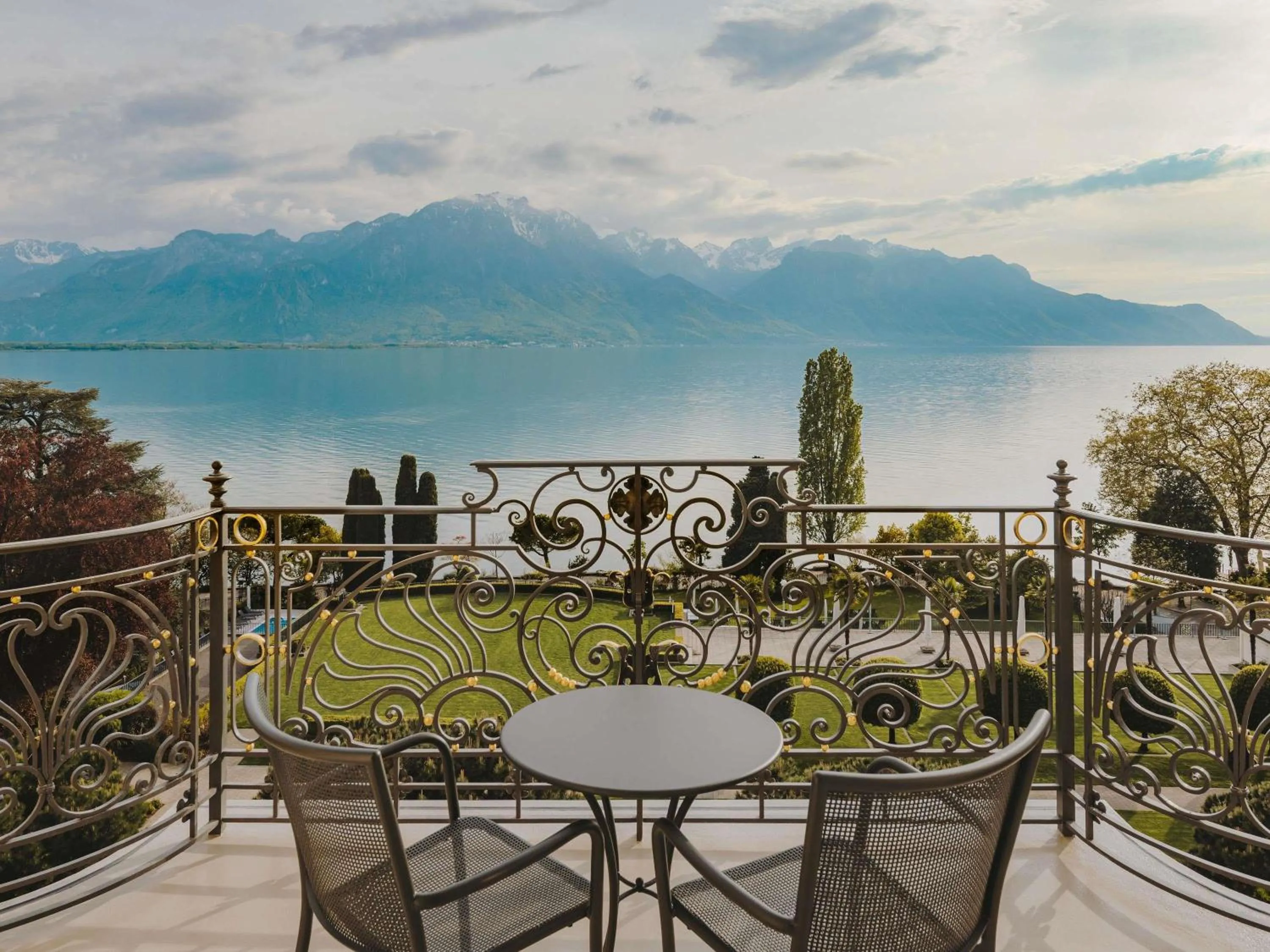 Bedroom in Fairmont Le Montreux Palace