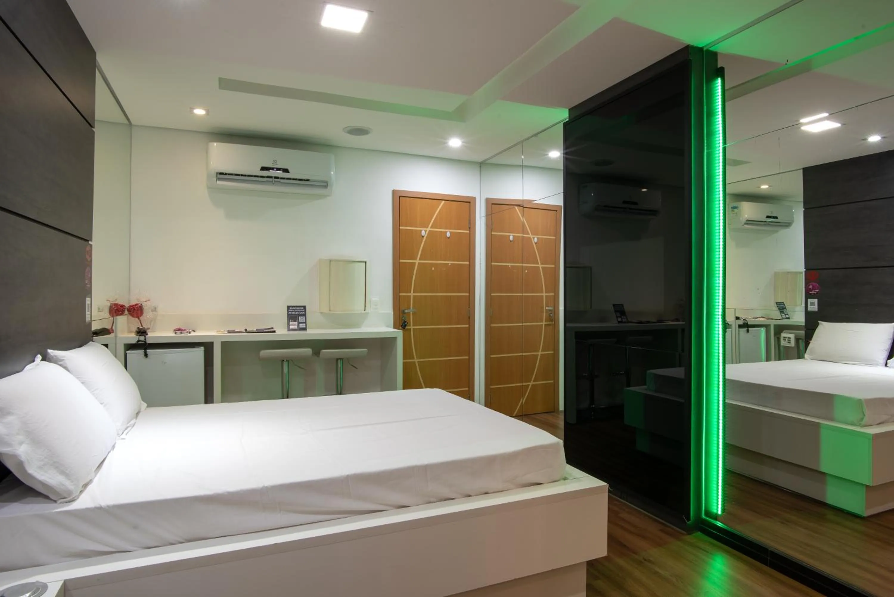 Bed in Motel fantasy 4 (adult Only)