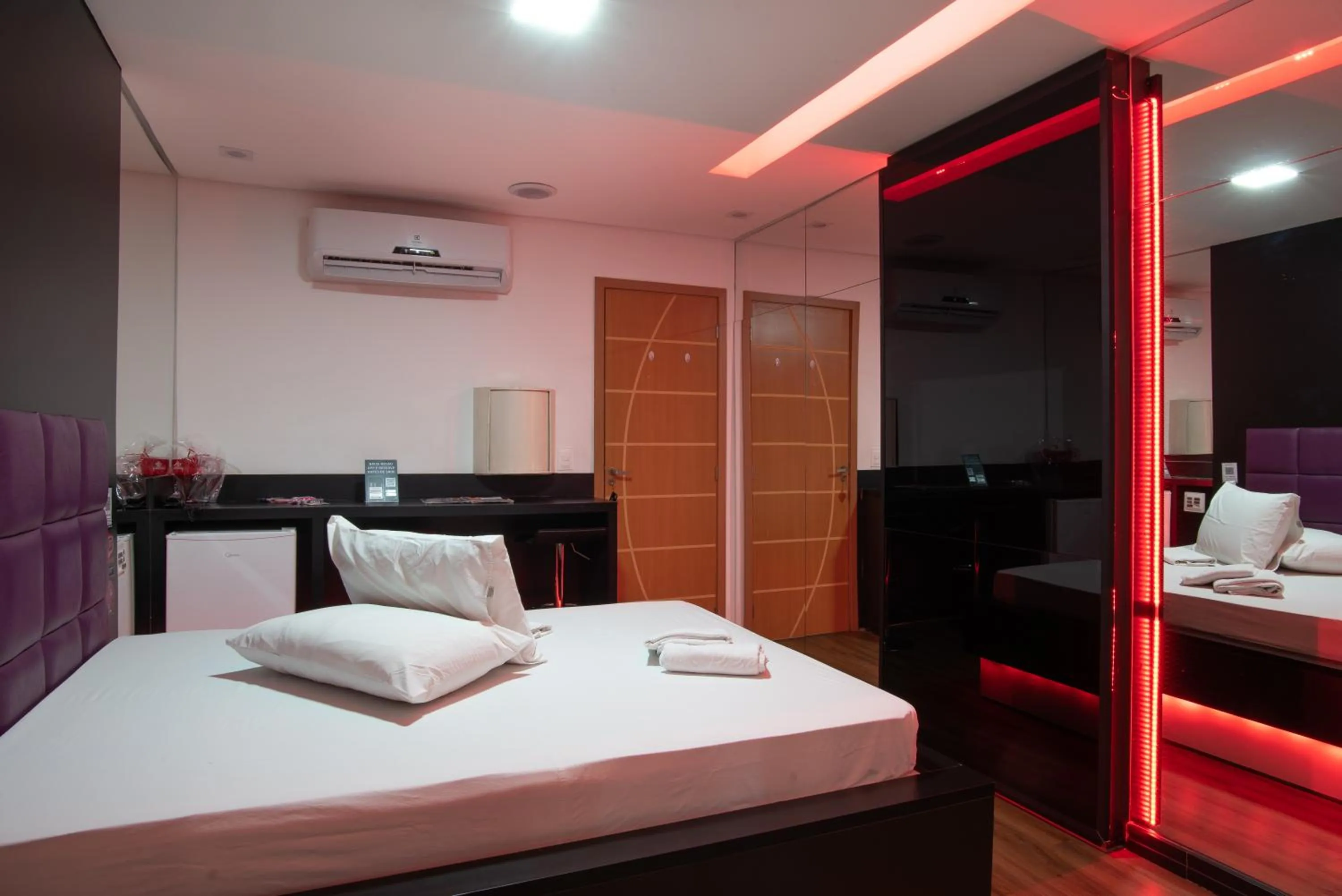 Bed in Motel fantasy 4 (adult Only)