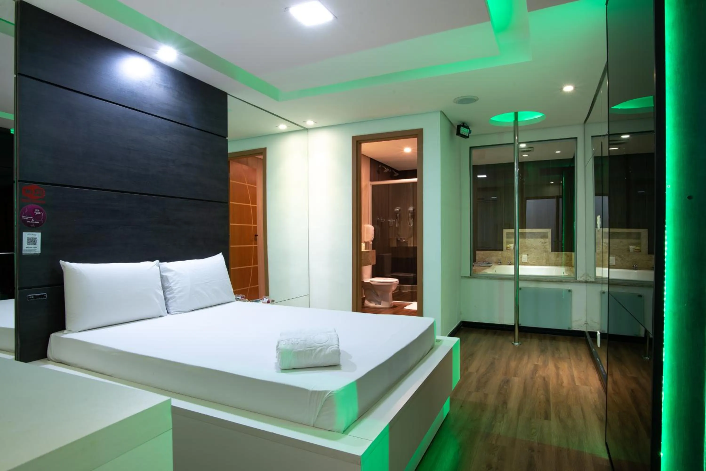 Bed in Motel fantasy 4 (adult Only)