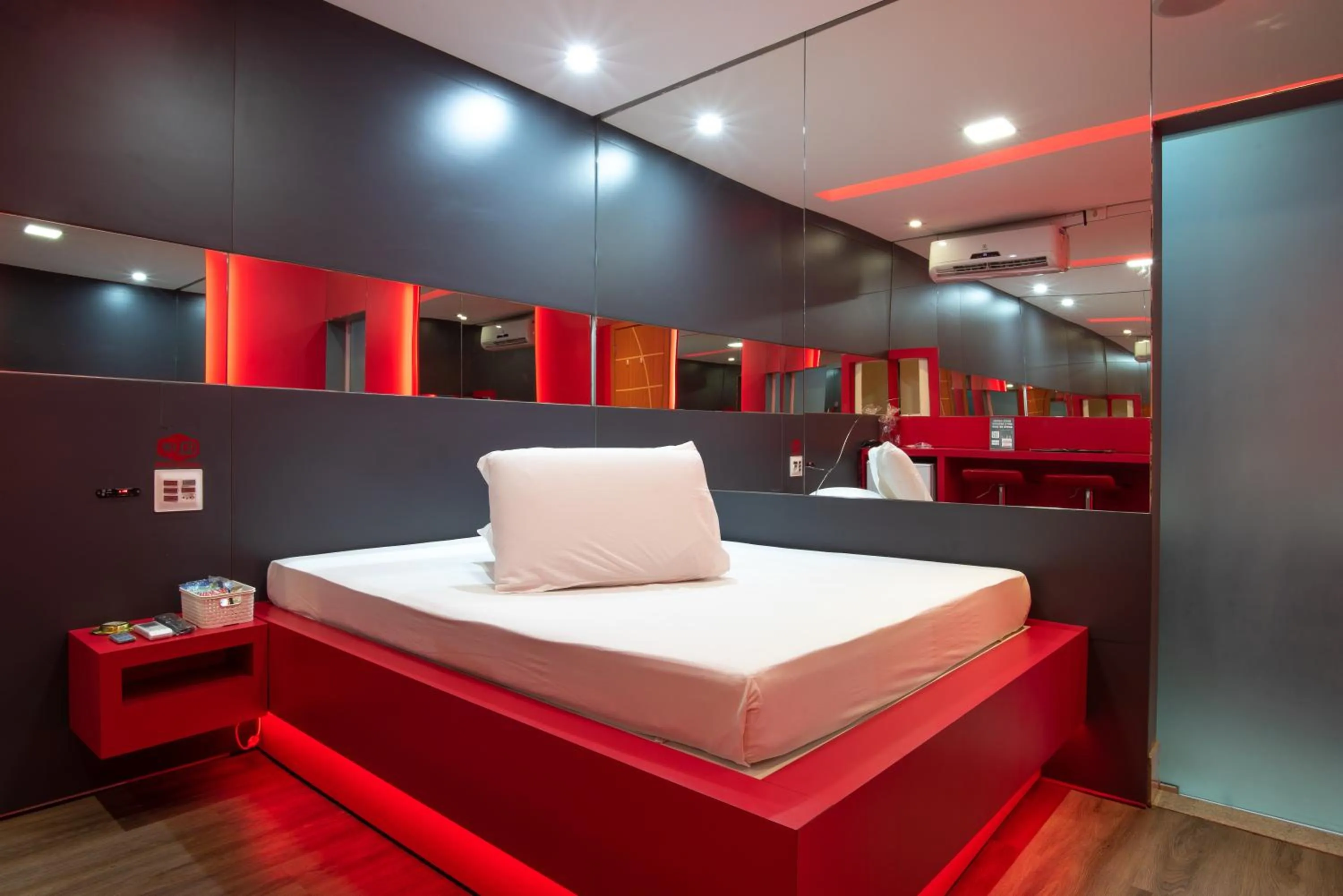 Bed in Motel fantasy 4 (adult Only)