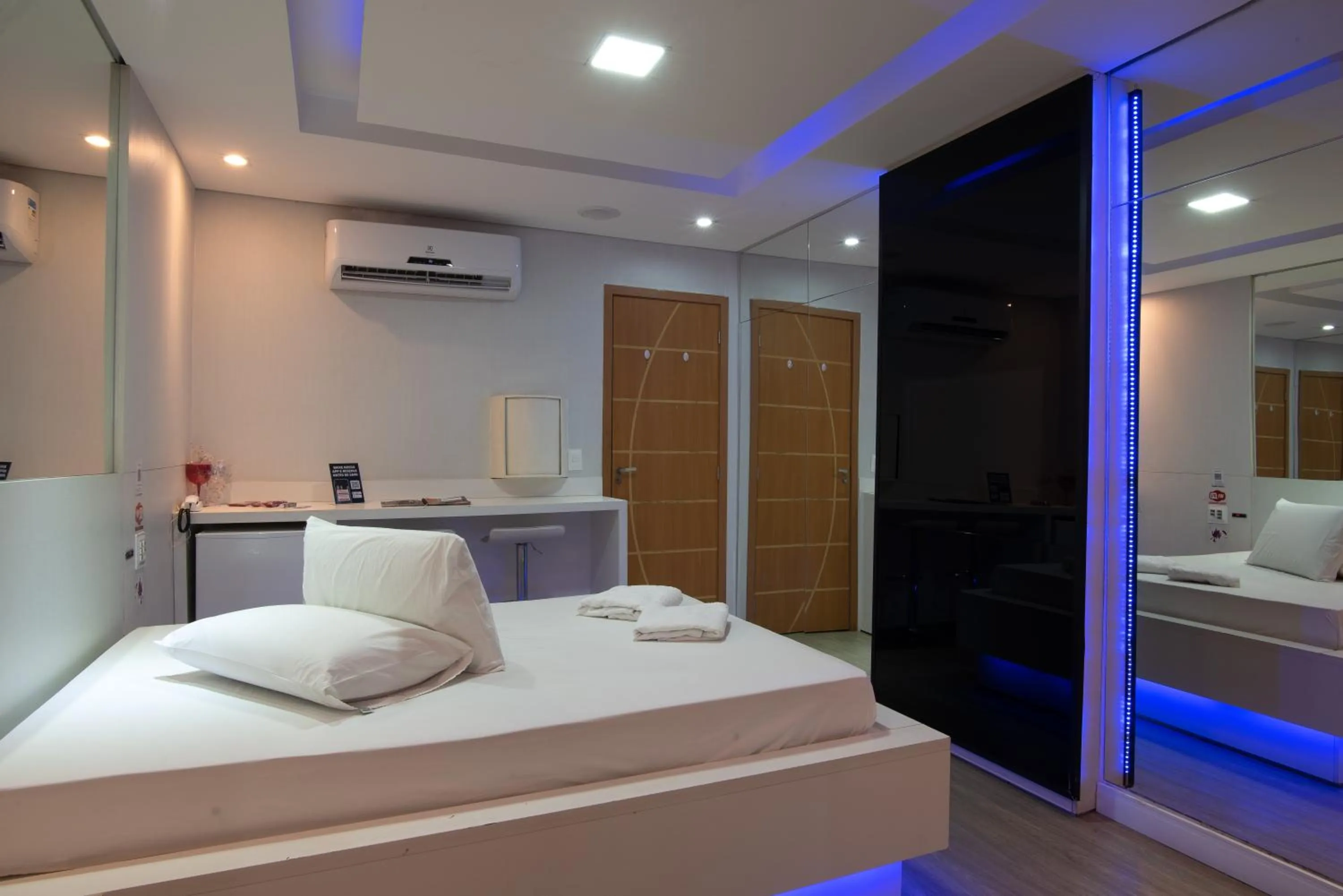 Bed in Motel fantasy 4 (adult Only)