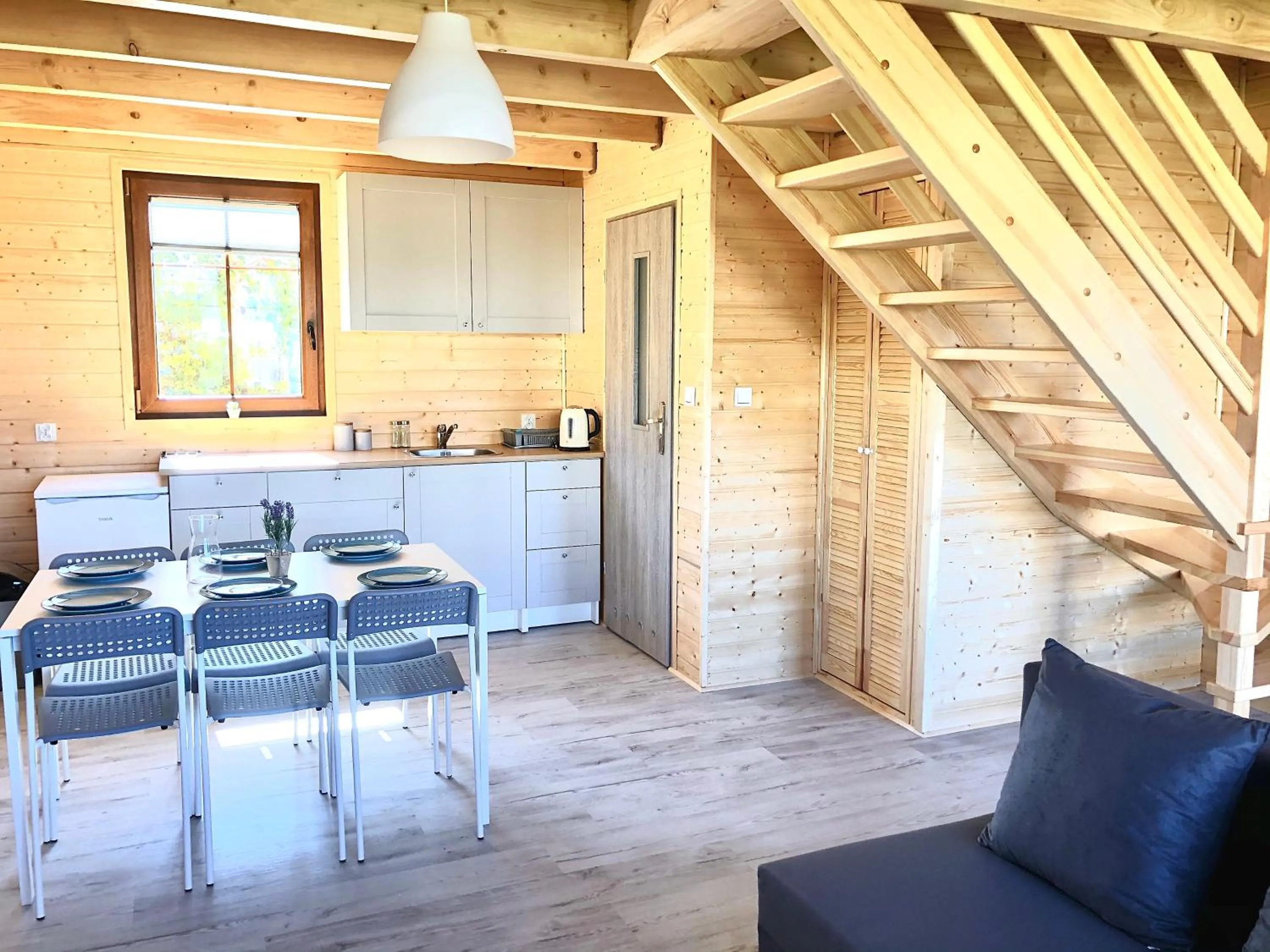Kitchen or kitchenette in Domki Hippalos Jarosławiec