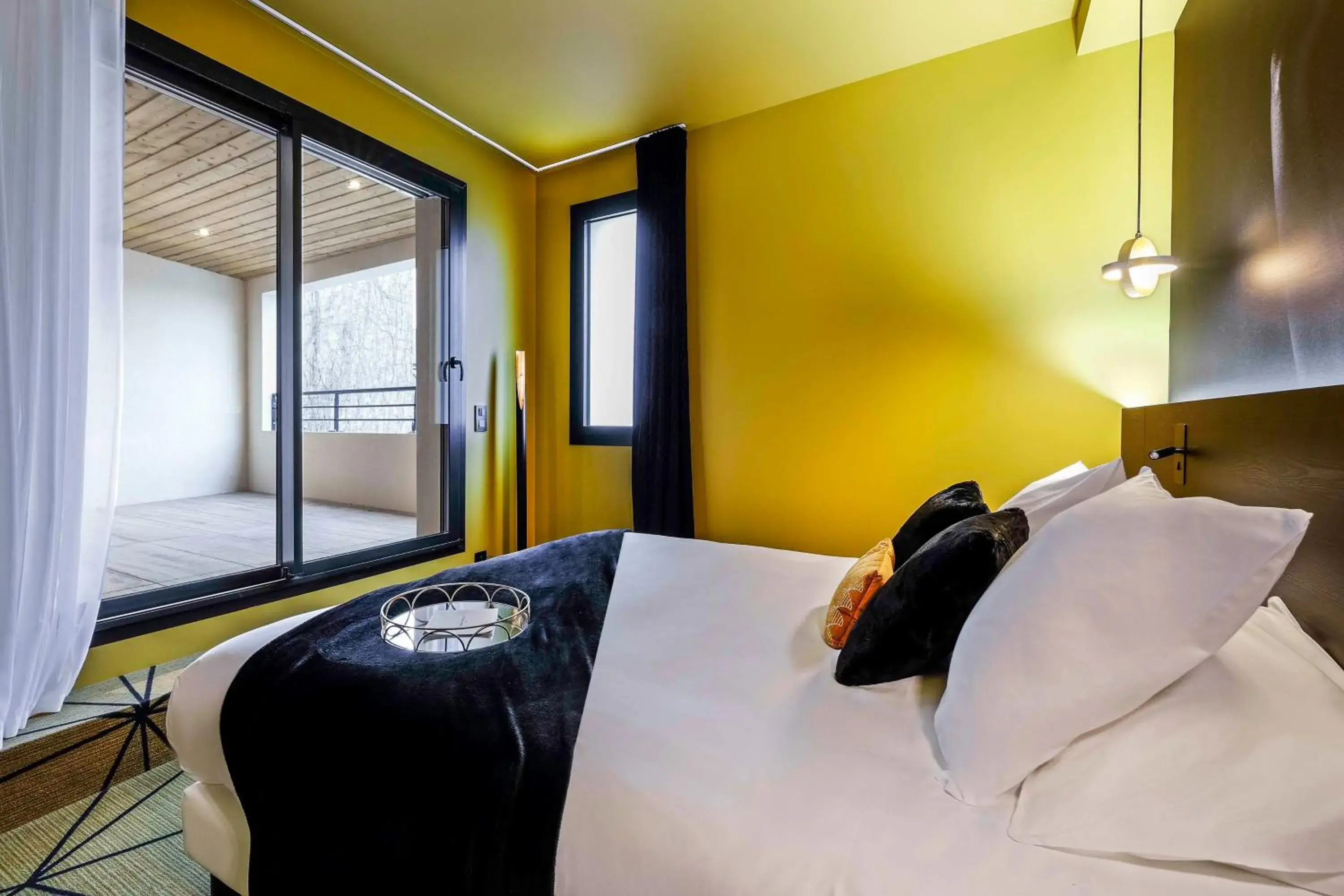 Photo of the whole room, Bed in Hotel Leprince, Best Western Premier Collection Photo of the whole room, Bed in Hotel Leprince, Best Western Premier Collection