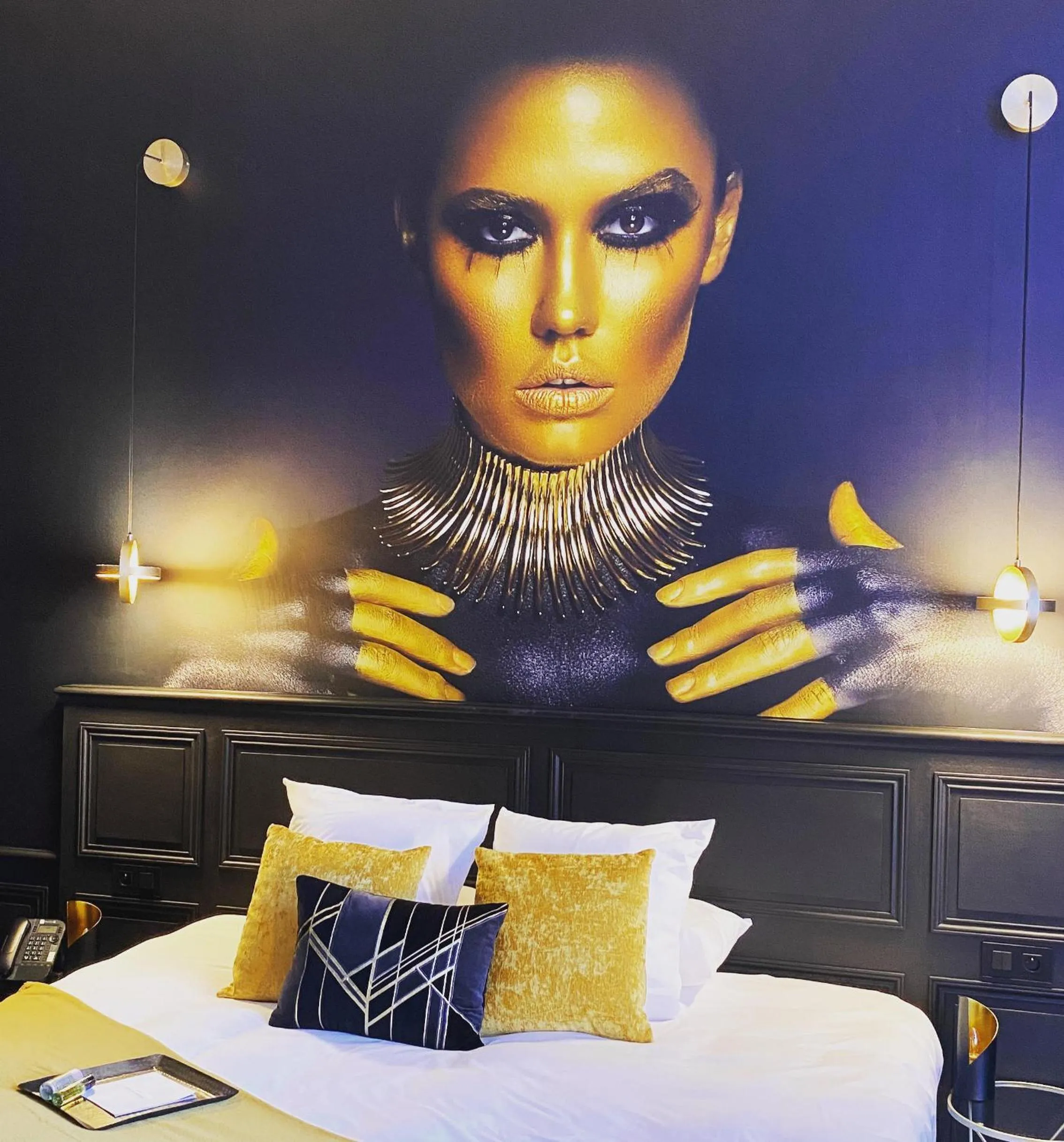 Bed in Hotel Leprince, Best Western Premier Collection