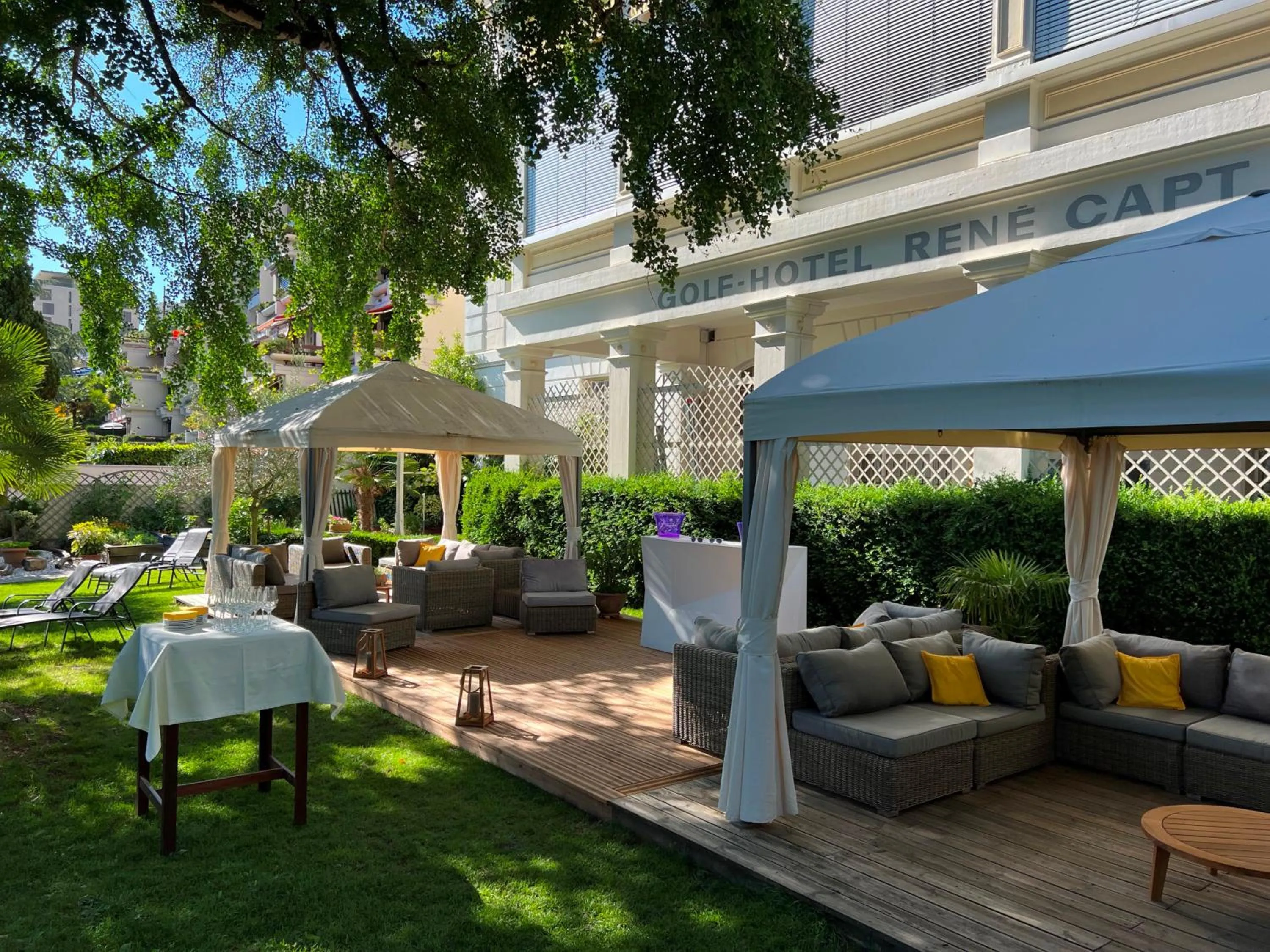 Garden view in Golf Hotel René Capt