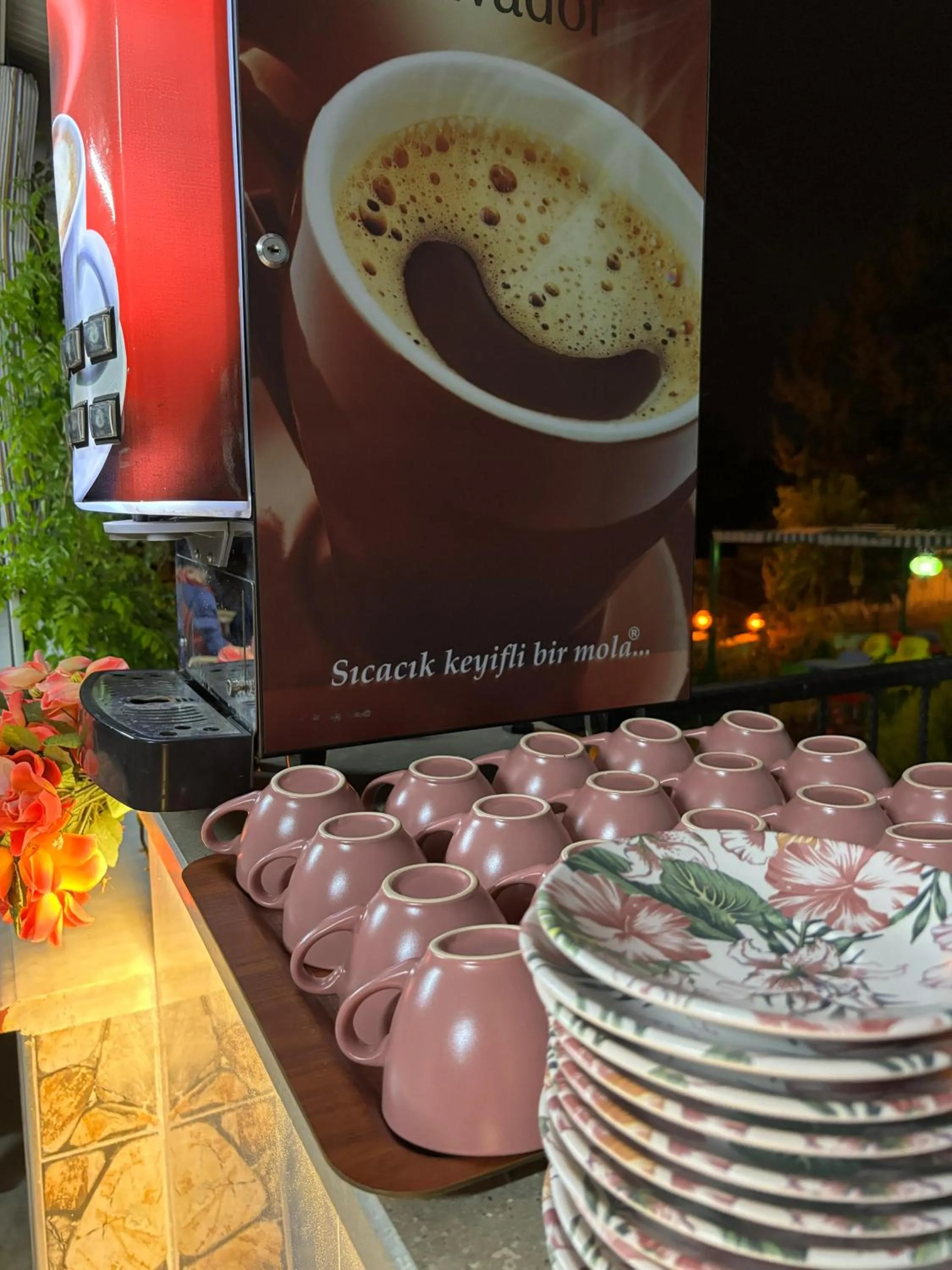 Coffee/tea facilities in Paradise House
