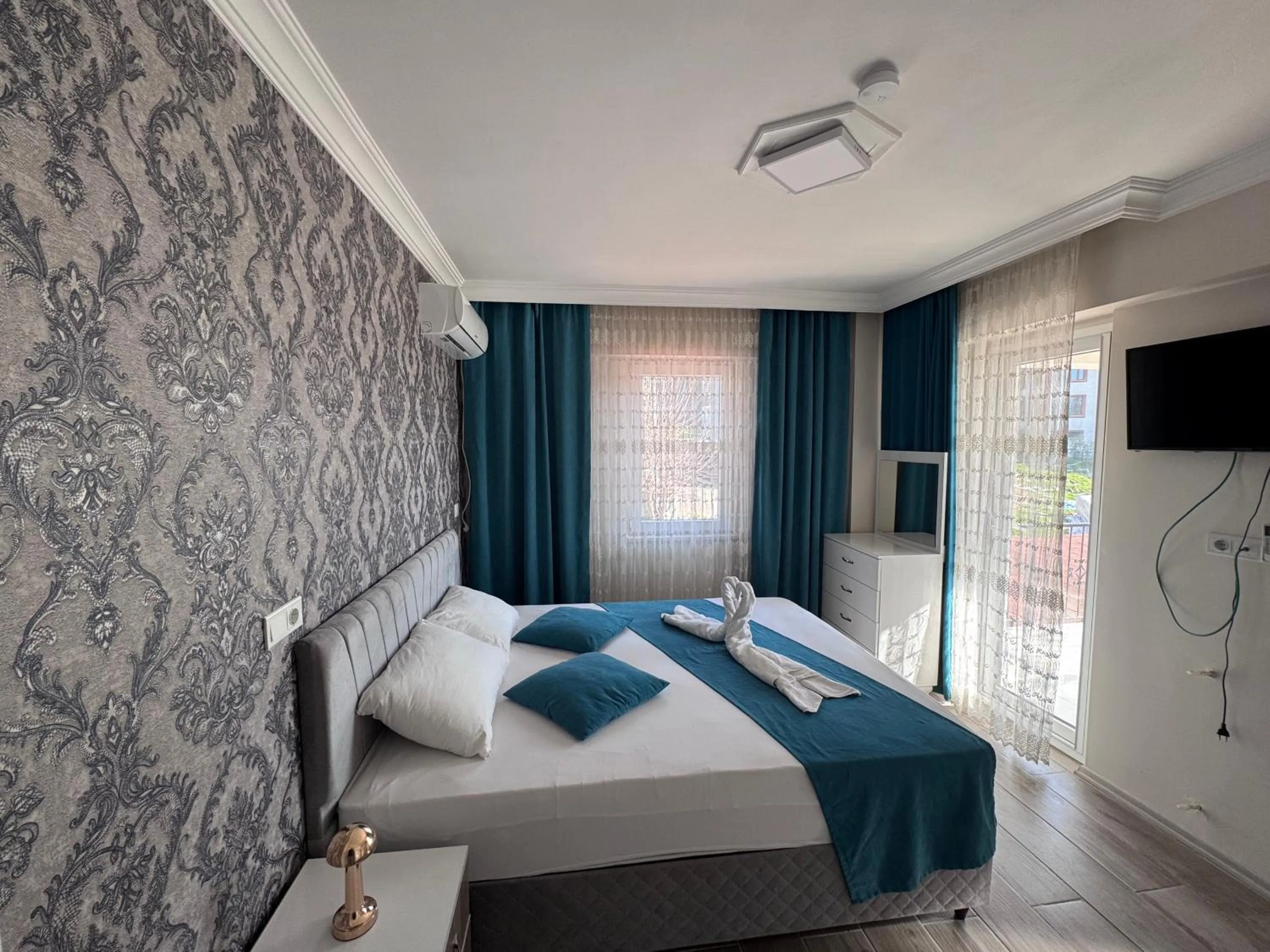 Bed in Paradise House