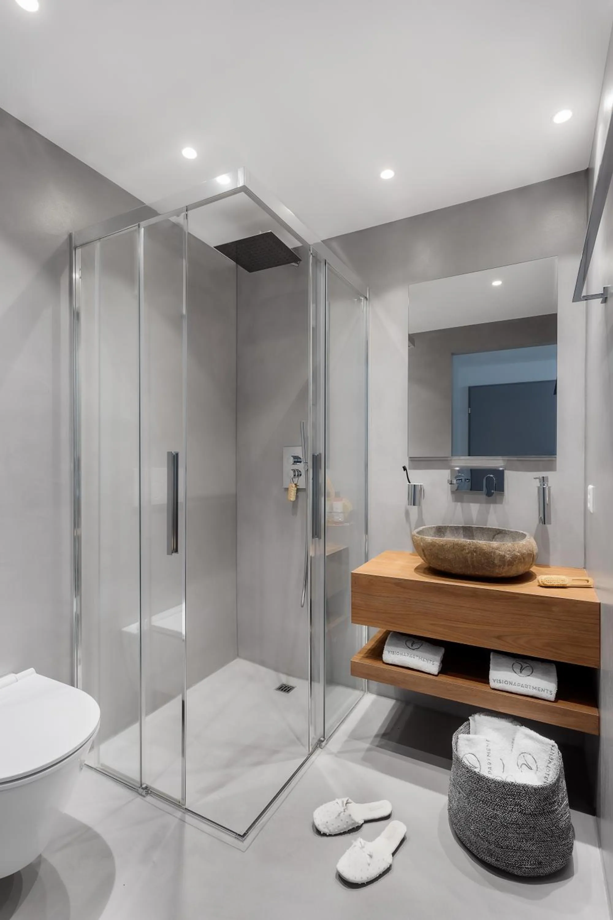 Bathroom in VISIONAPARTMENTS Rue des Communaux - contactless check-in