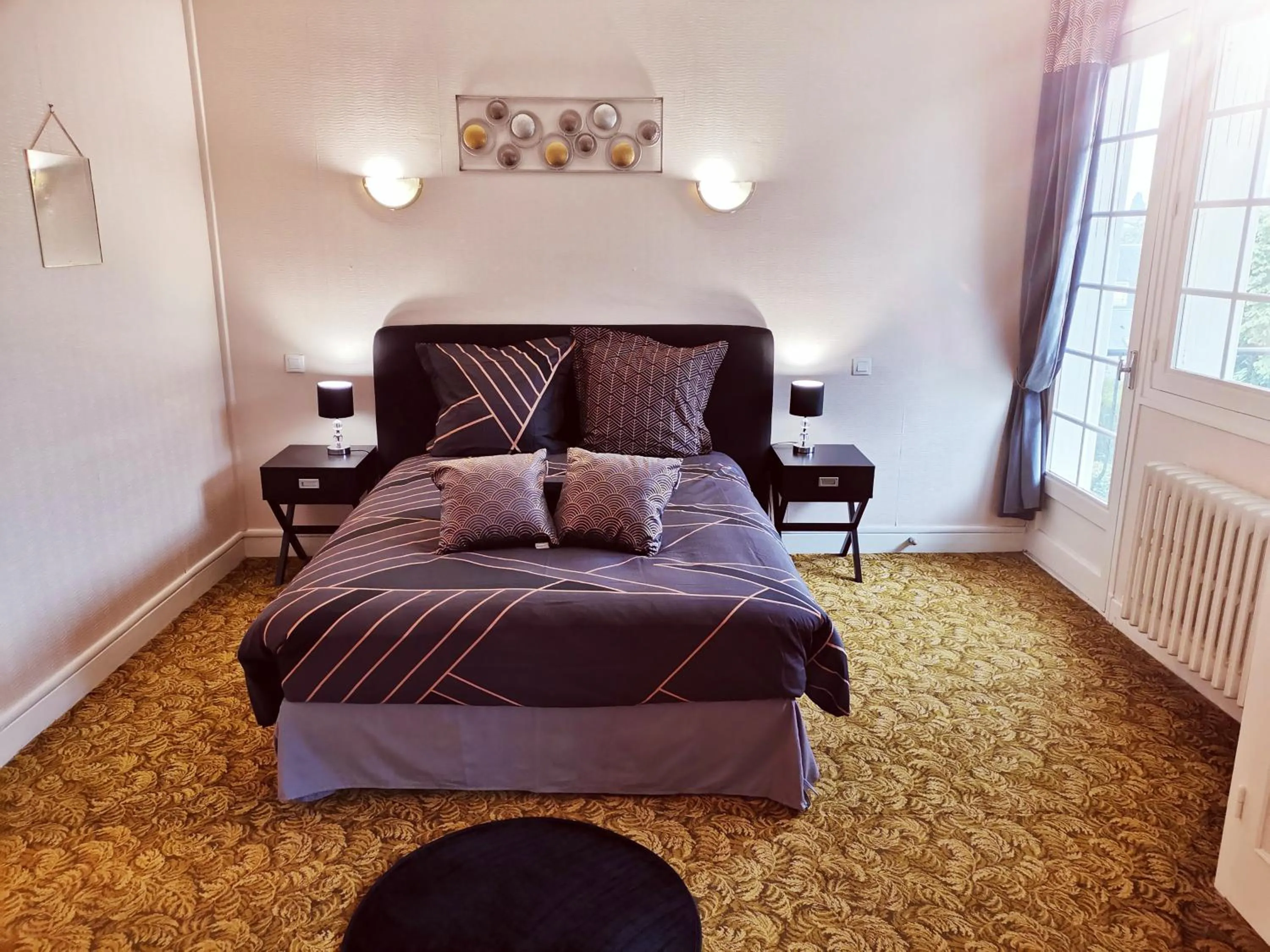 Bedroom, Bed in Aux Portes du Château