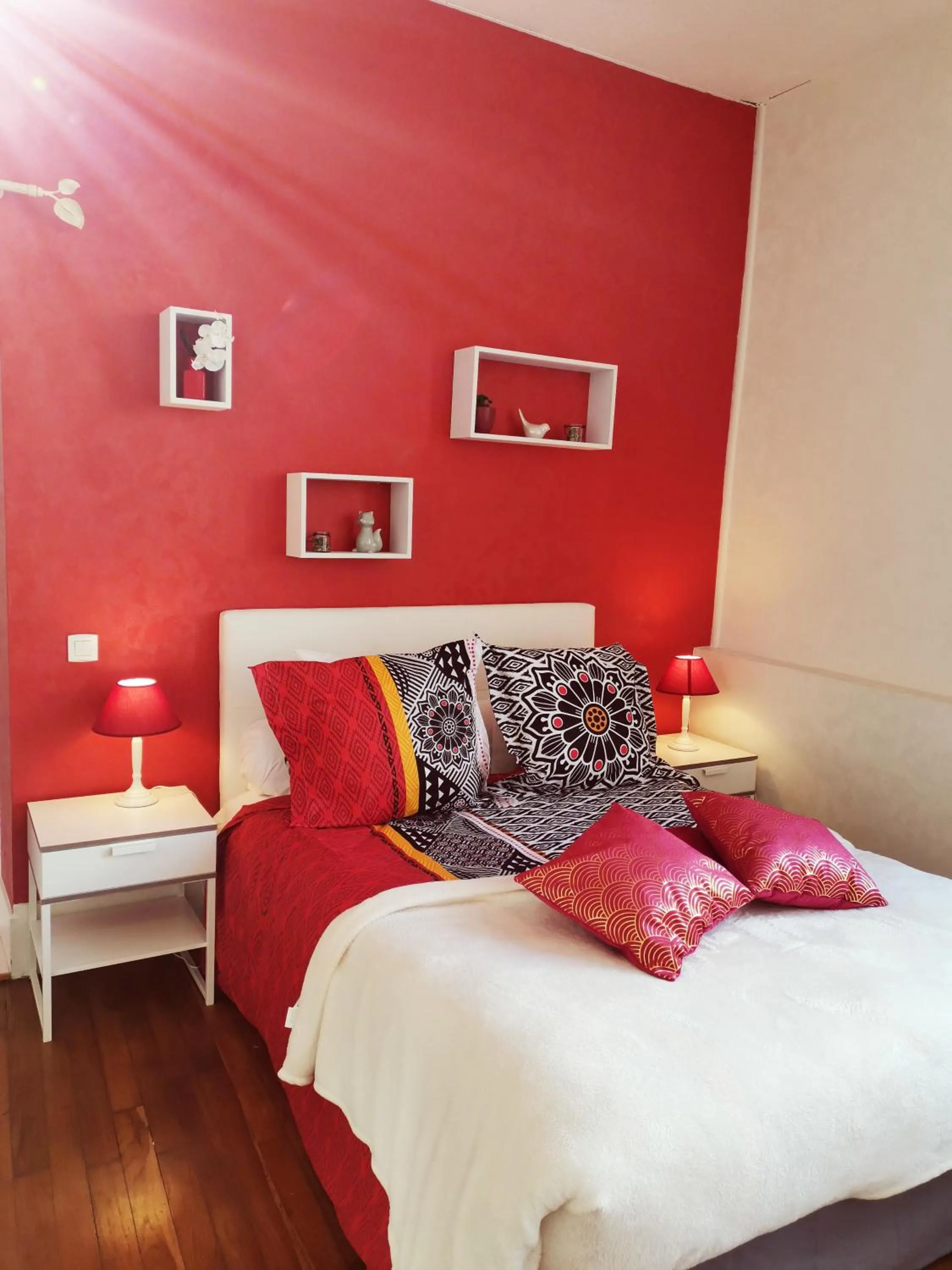 Bedroom, Bed in Aux Portes du Château