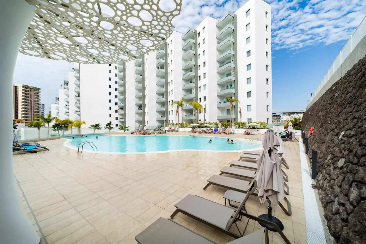 Ocean Garden Suite 212