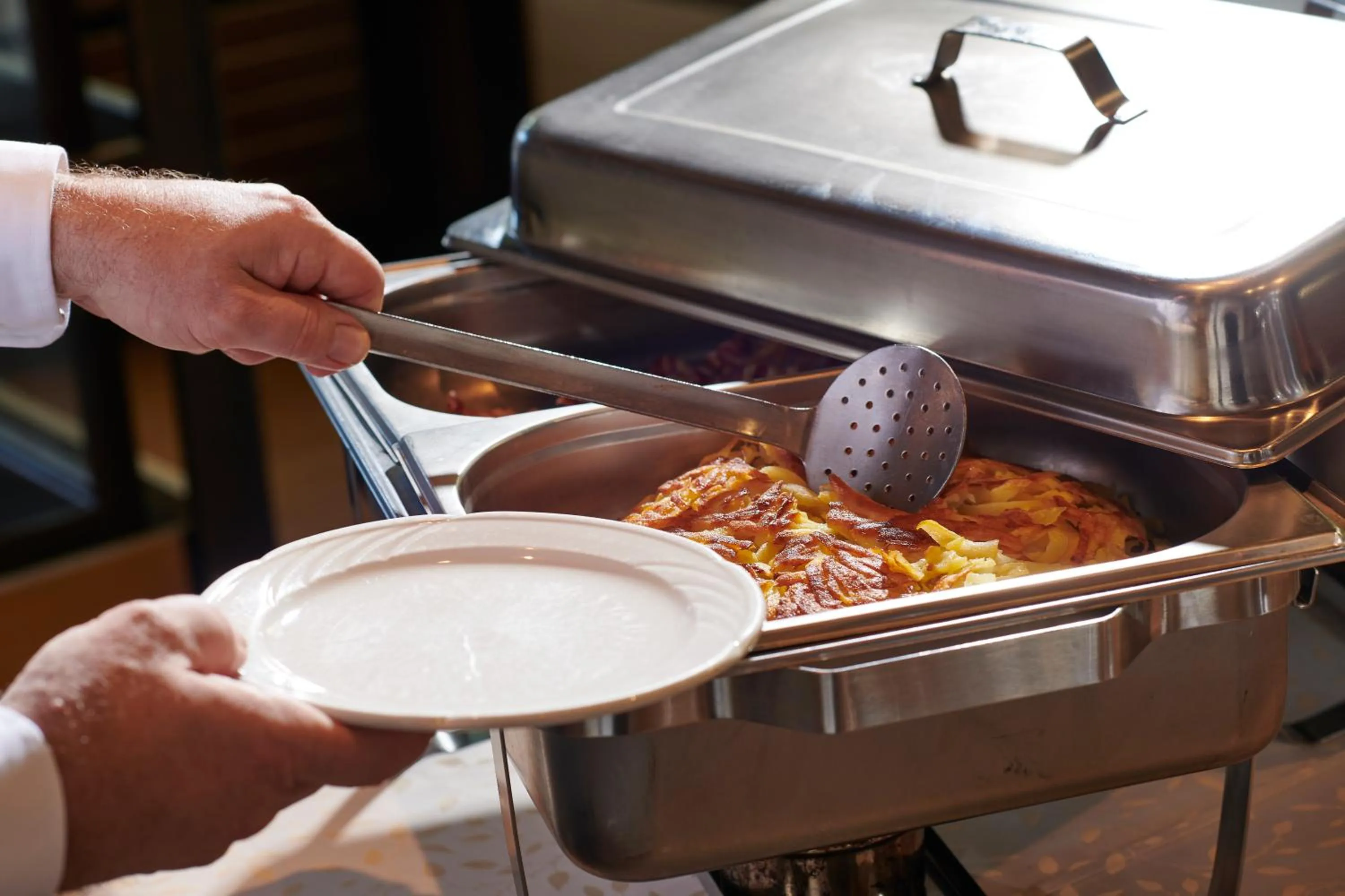 Restaurant/places to eat in Baeren Hotel, The Bear Inn