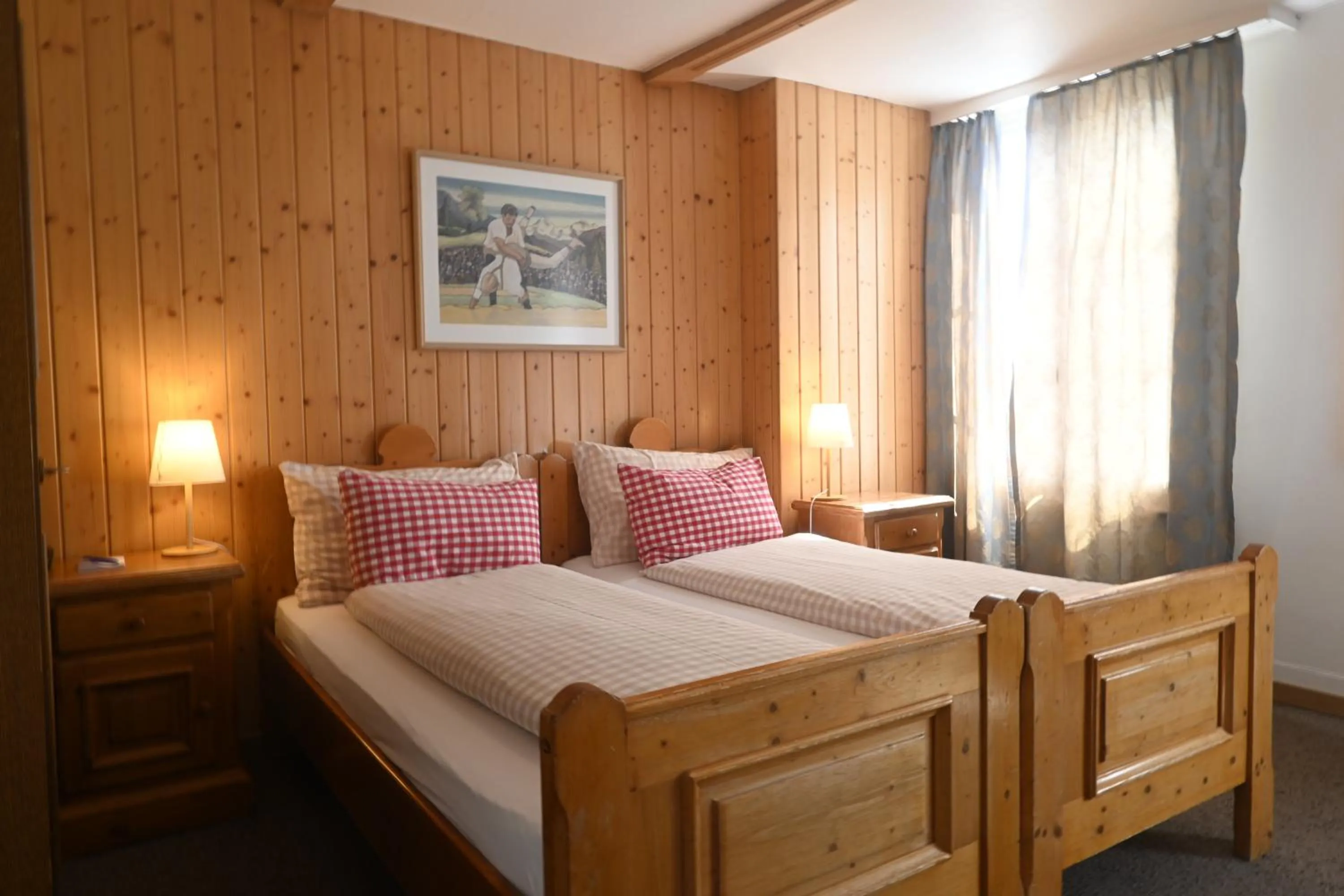 Photo of the whole room, Bed in Baeren Hotel, The Bear Inn