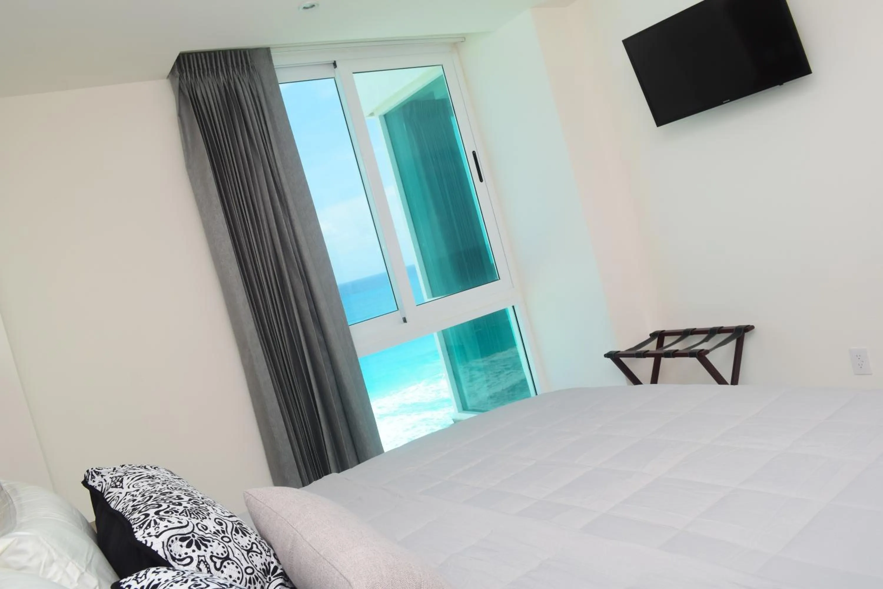 Bed in Nuevo estudio a pie de playa, vistas increibles, alberca, gym jacuzi, seguridad, 3503