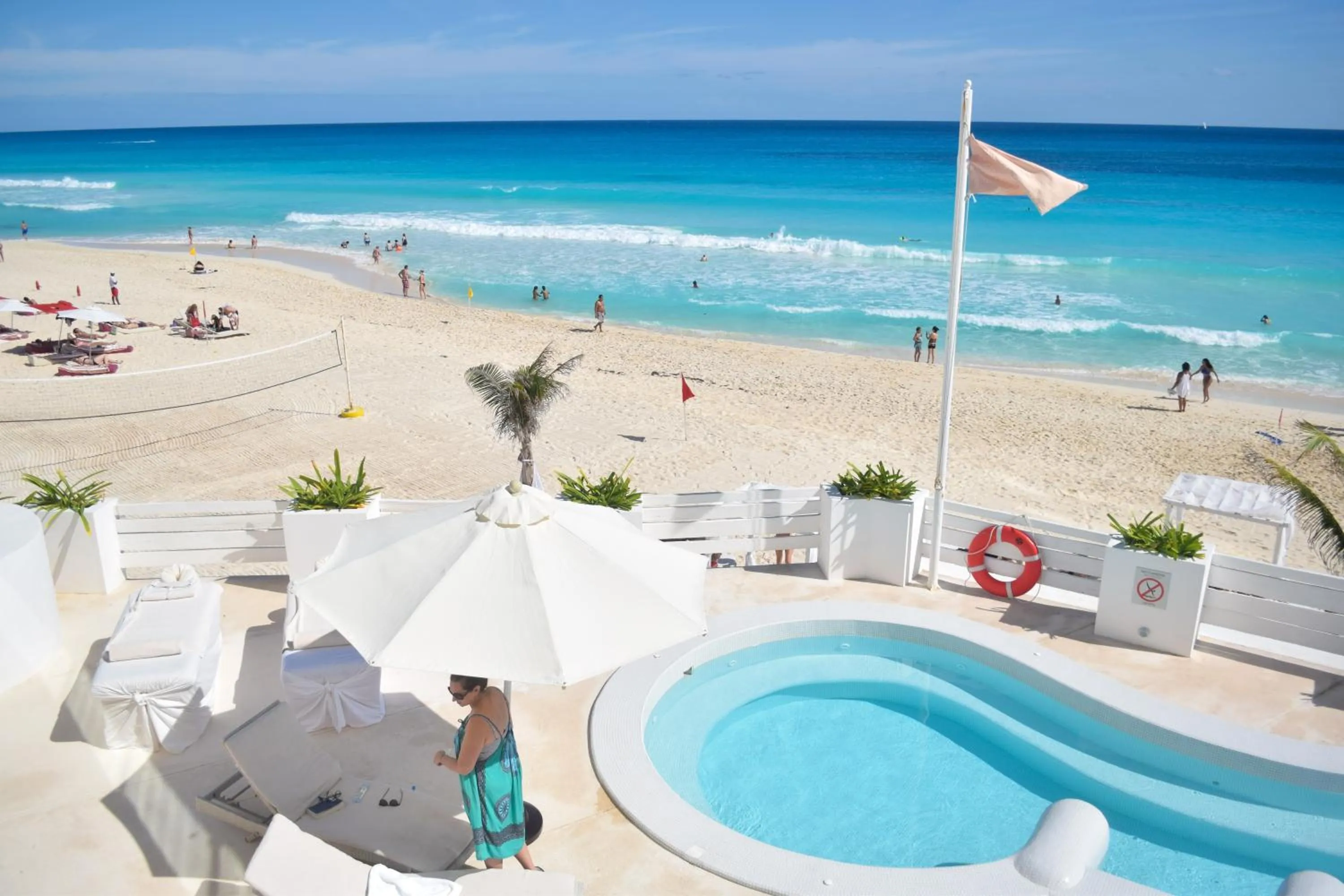 Natural landscape in Nuevo estudio a pie de playa, vistas increibles, alberca, gym jacuzi, seguridad, 3503