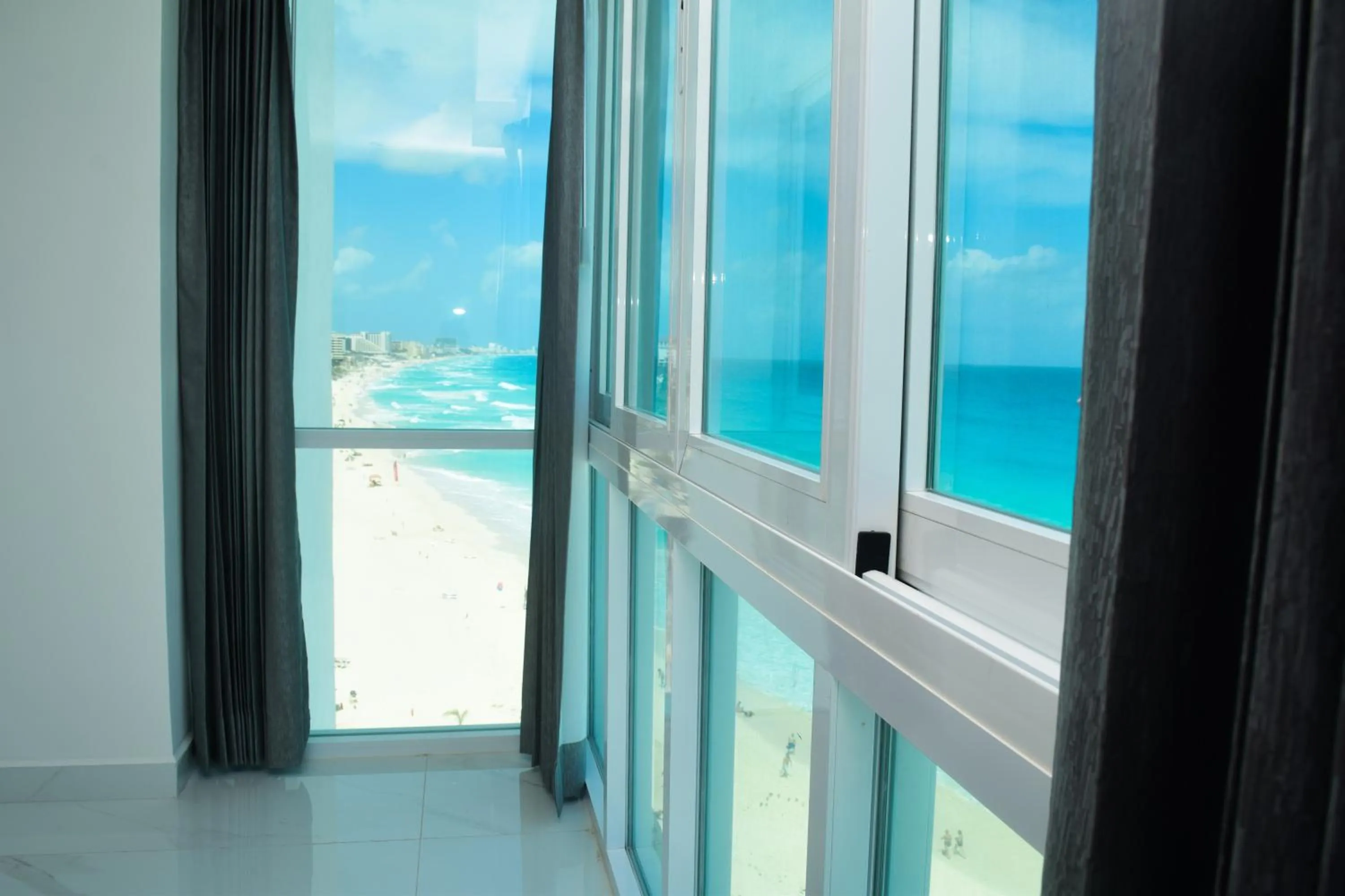 Natural landscape in Nuevo estudio a pie de playa, vistas increibles, alberca, gym jacuzi, seguridad, 3503