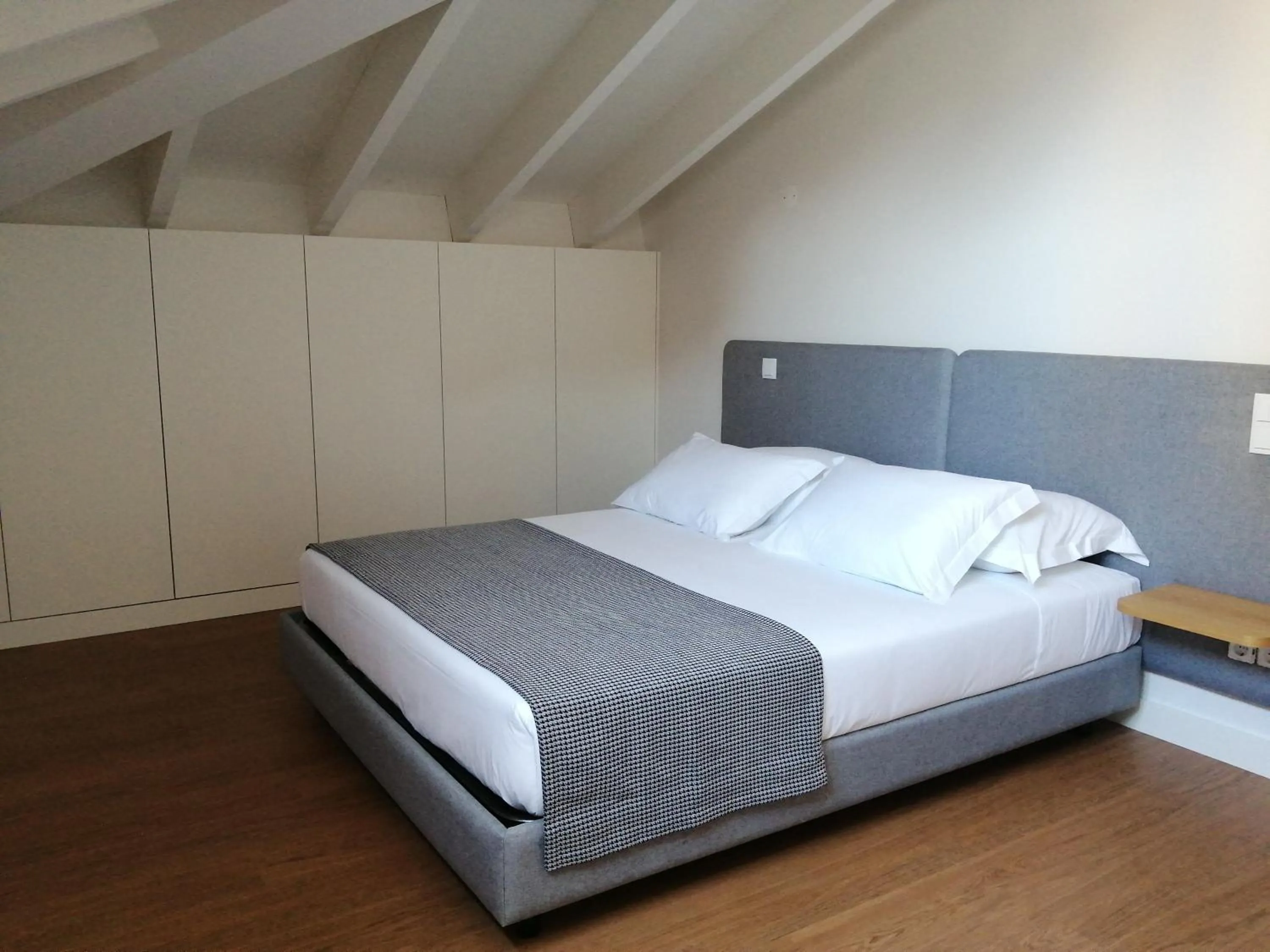 Bedroom, Bed in Uma Formosa Apartments