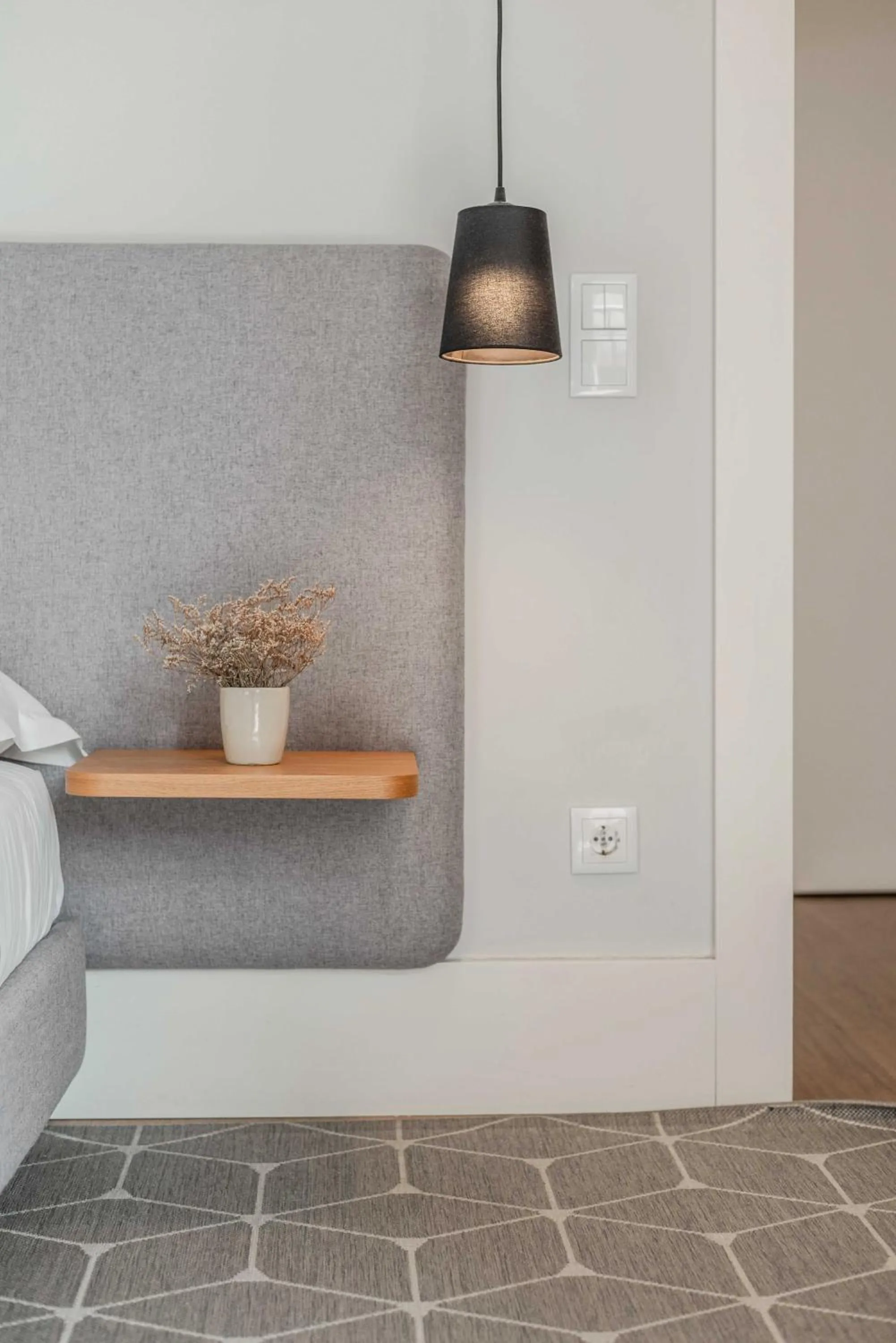 Decorative detail, Bed in Uma Formosa Apartments