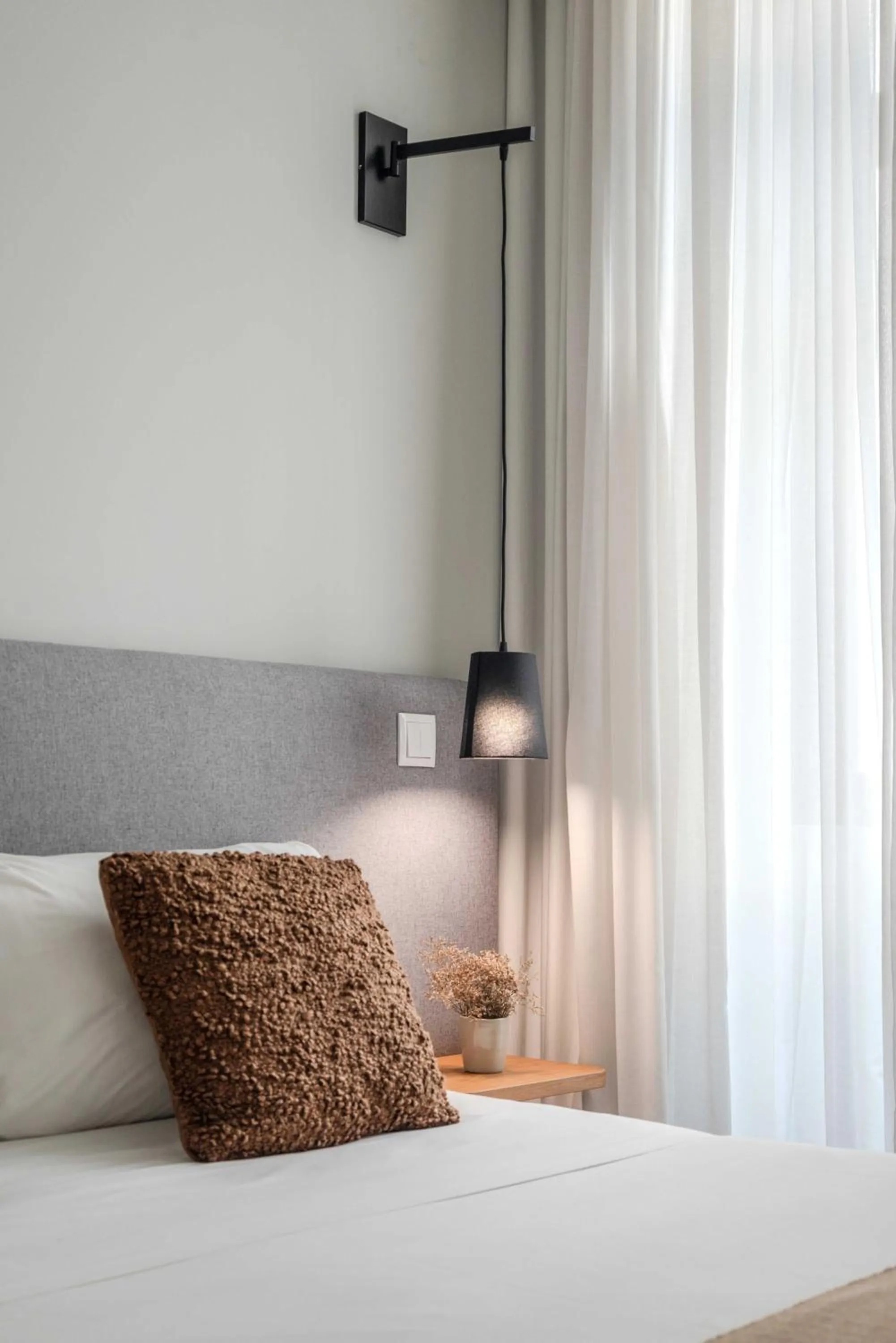 Decorative detail, Bed in Uma Formosa Apartments