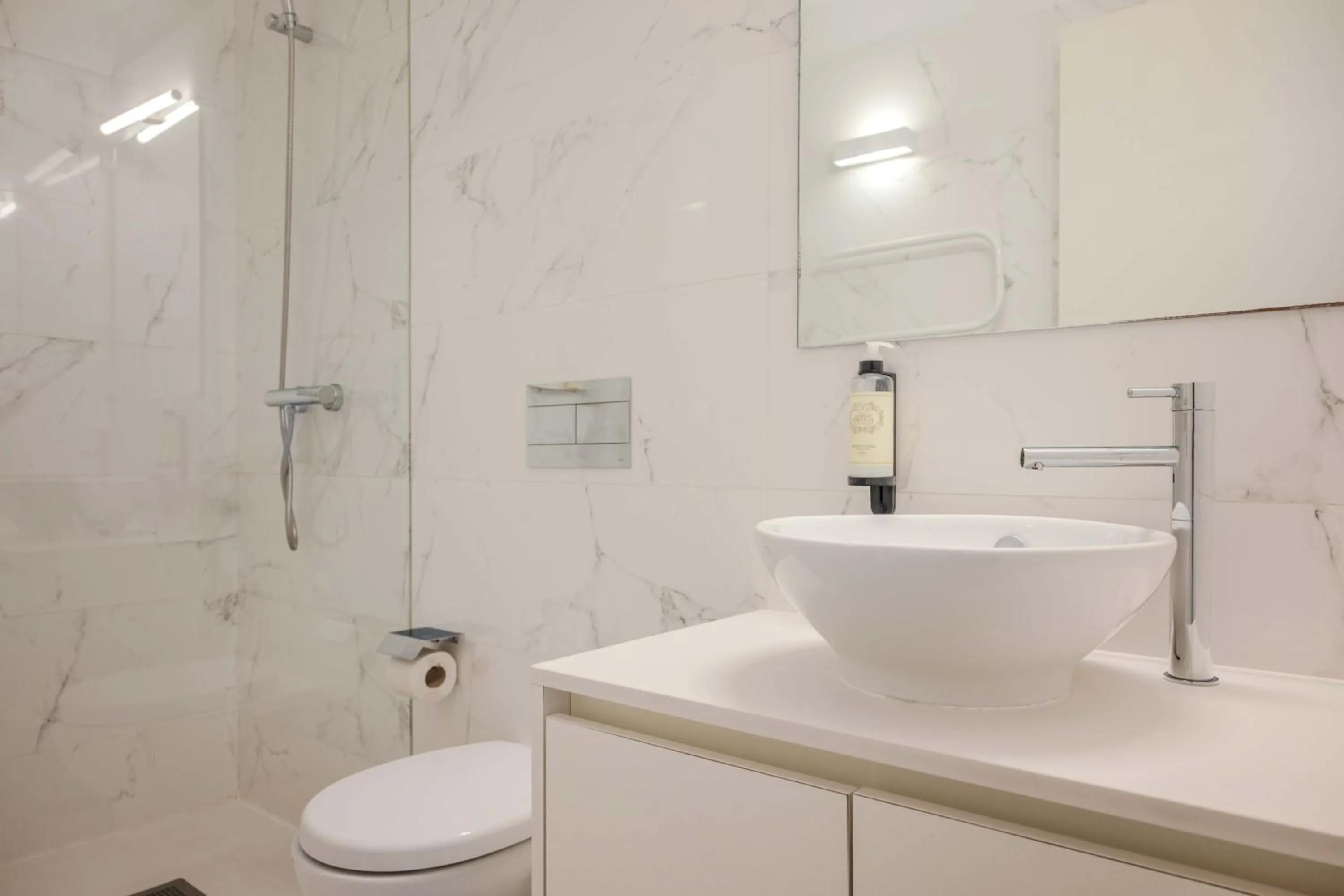 Bathroom in Uma Formosa Apartments