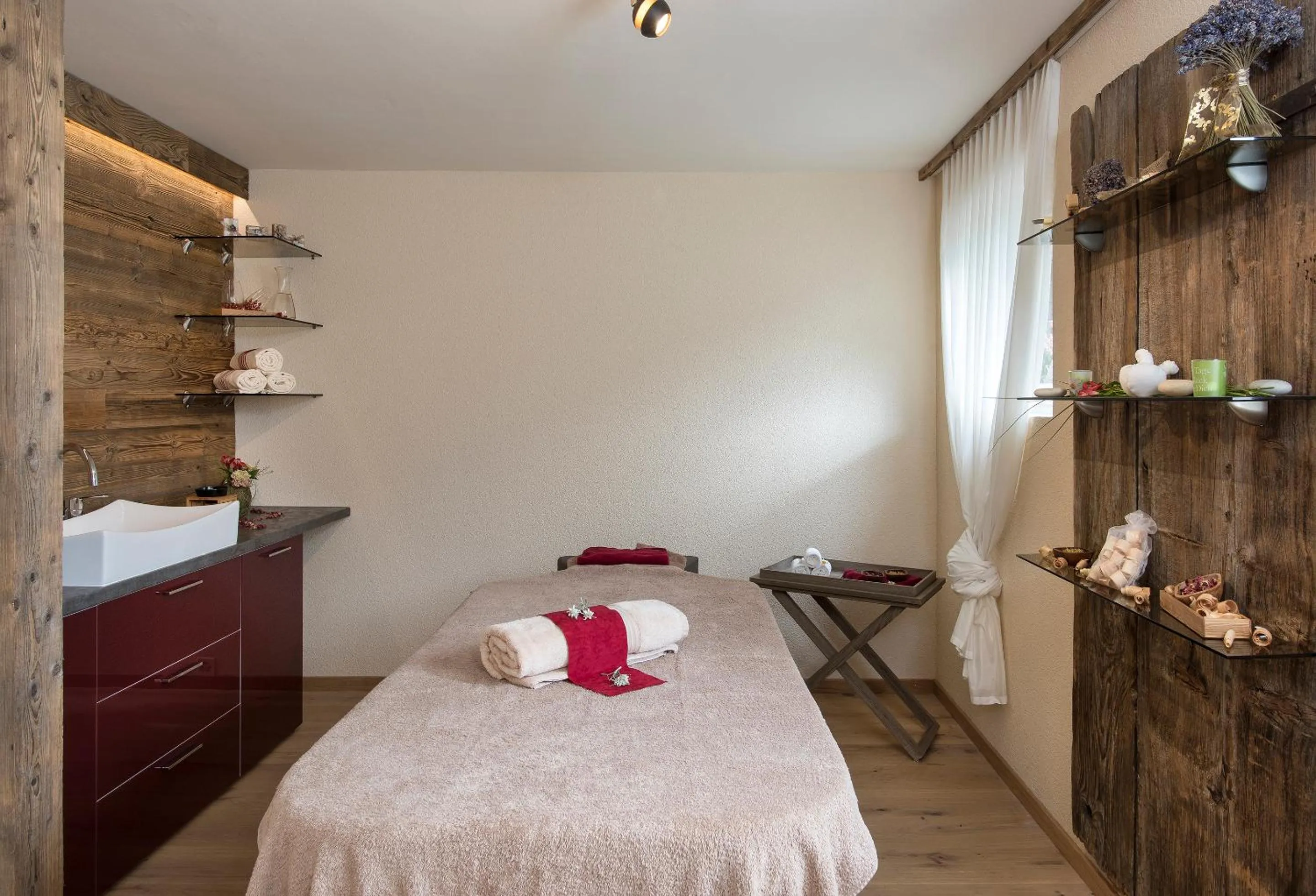 Massage, Bed in SALZANO Hotel - Spa - Restaurant